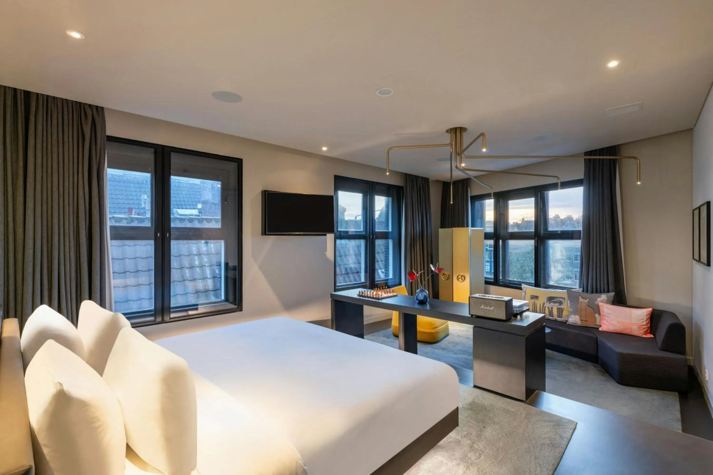 Photo of the whole room, Bed in W Amsterdam