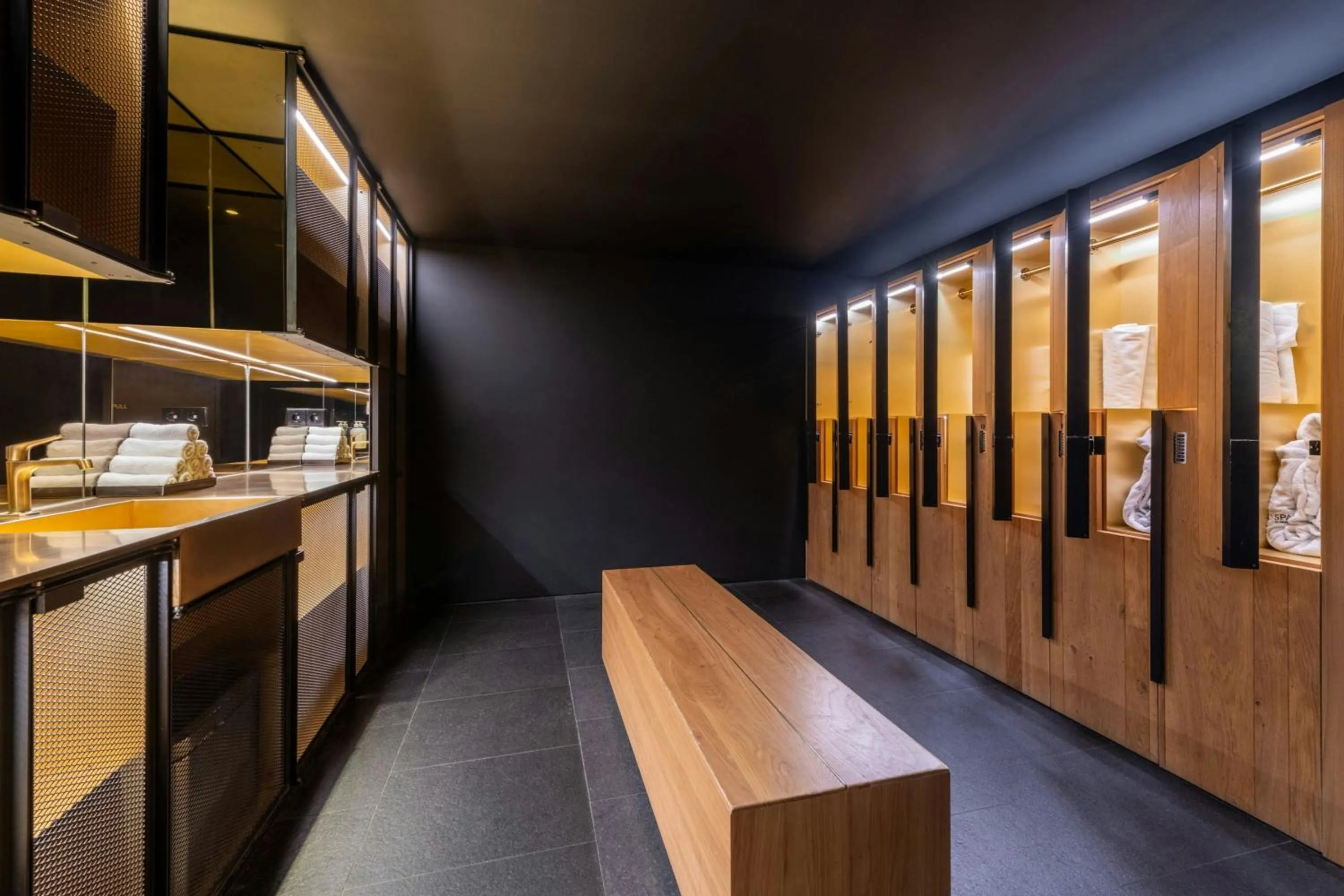 Spa and wellness centre/facilities in W Amsterdam