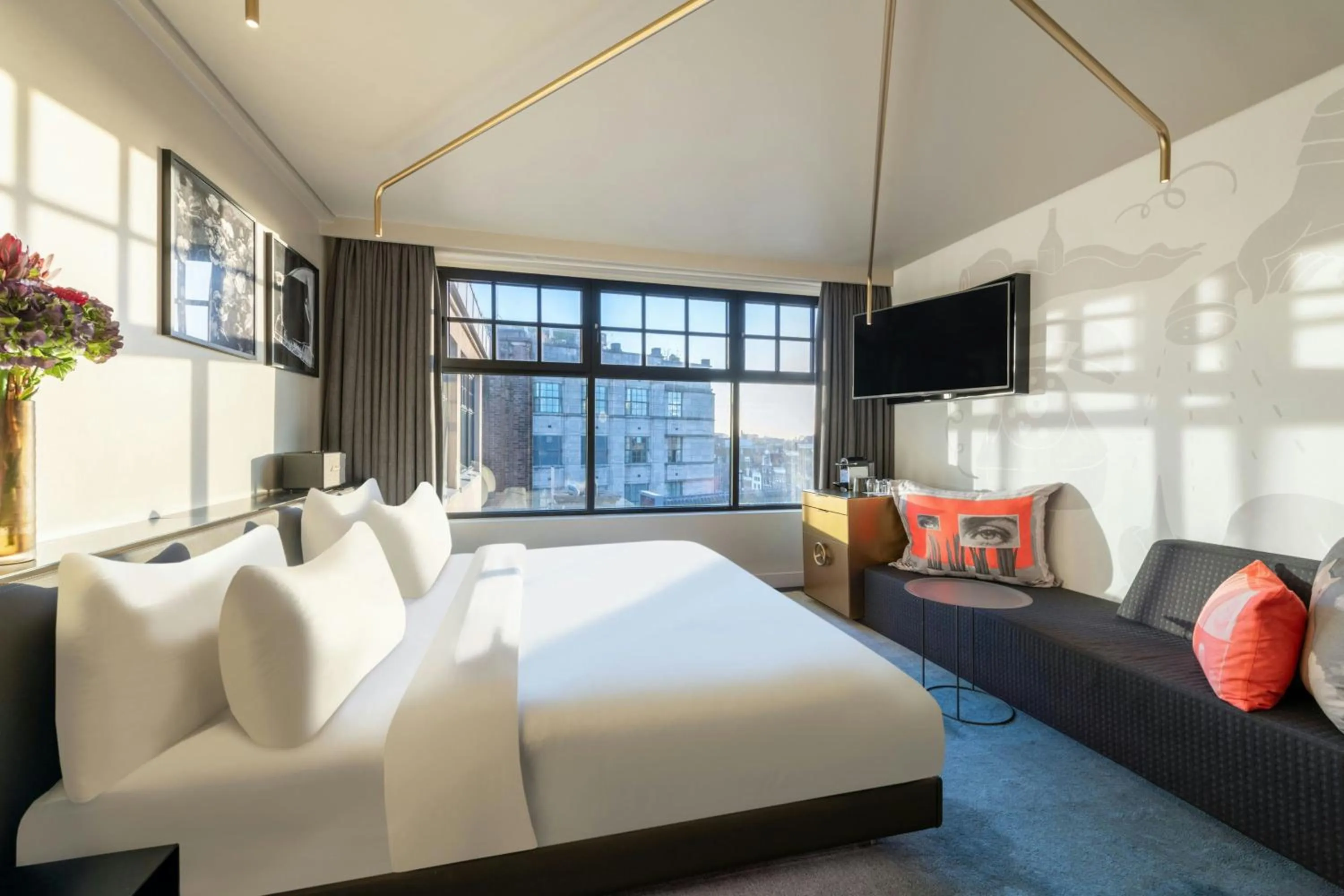 Photo of the whole room, Bed in W Amsterdam