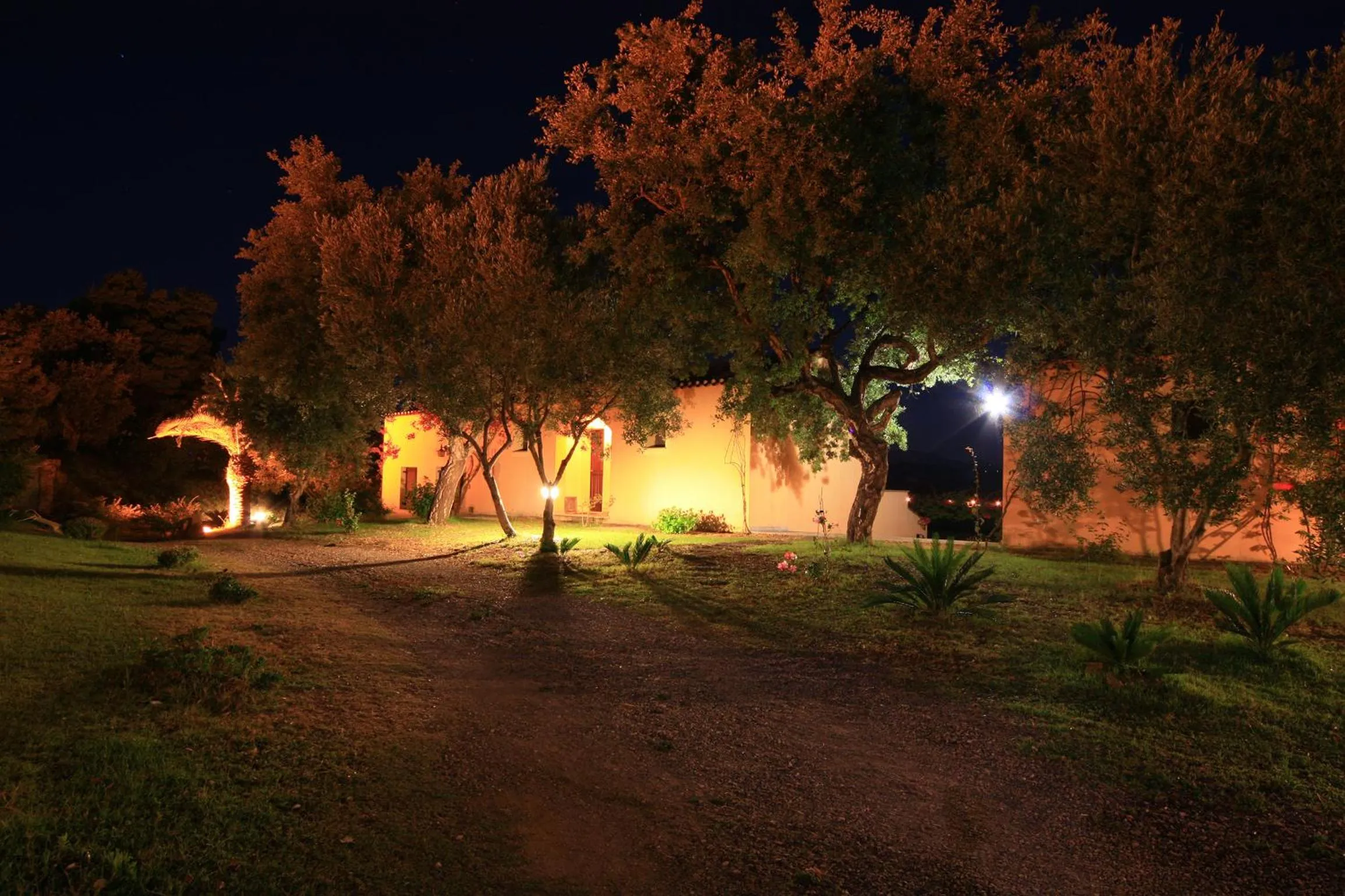 Garden view in Hotel Genna 'e Masoni