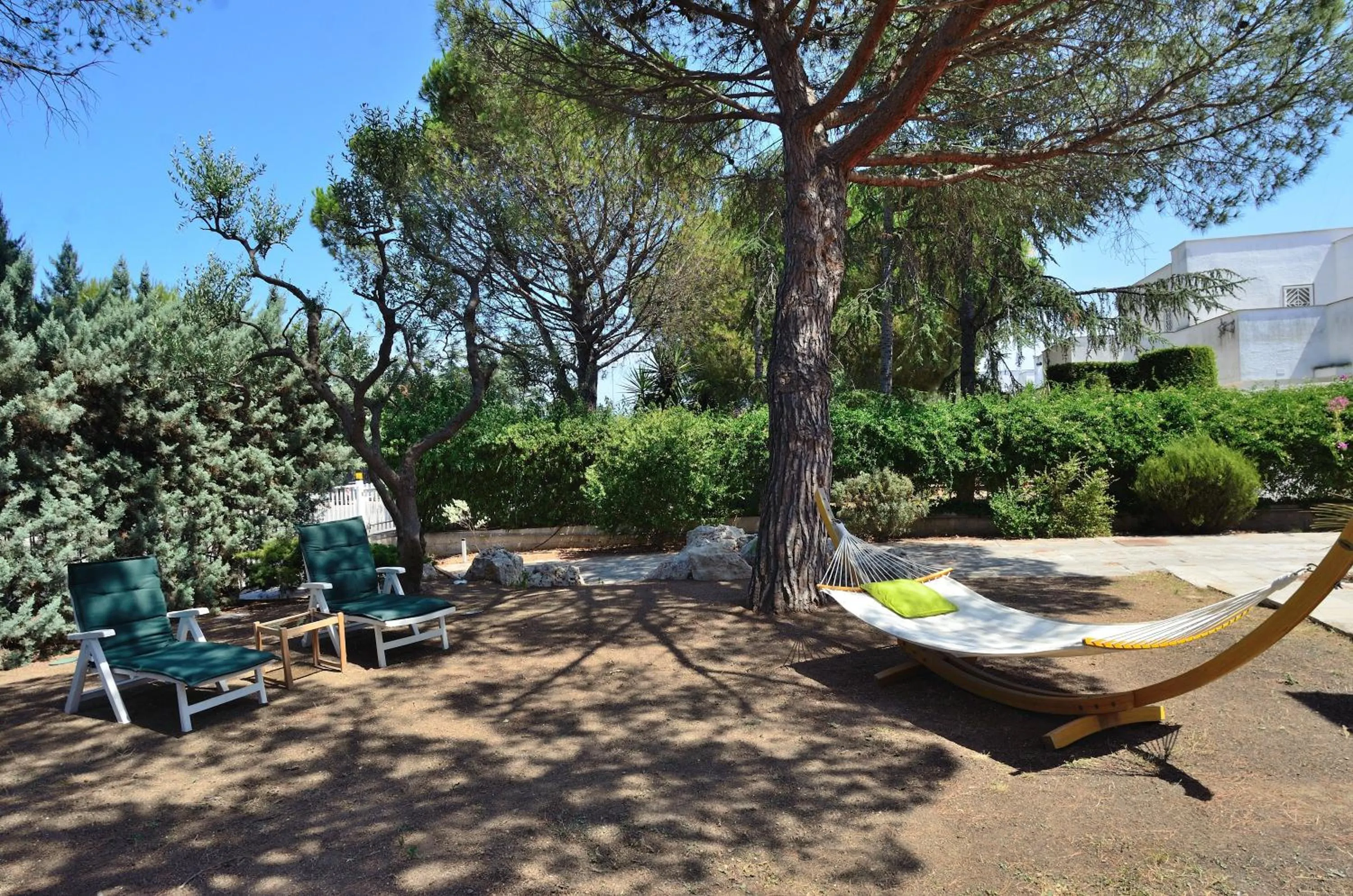 Garden in Bed and Breakfast La Villa AMBIENTI SANIFICATI CON GENERATORE DI OZONO