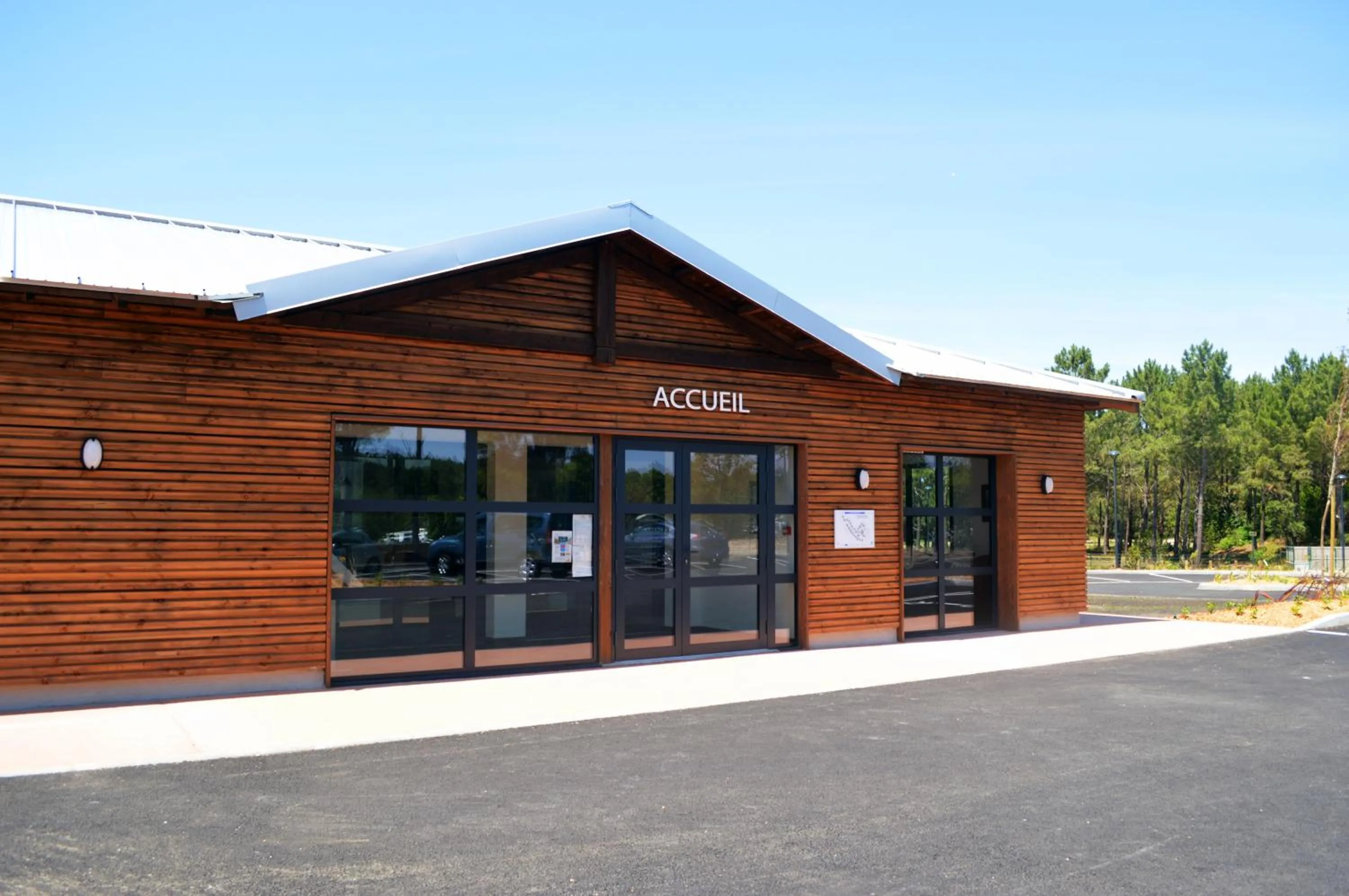 Facade/entrance in Résidence Néméa le Domaine des Dunes