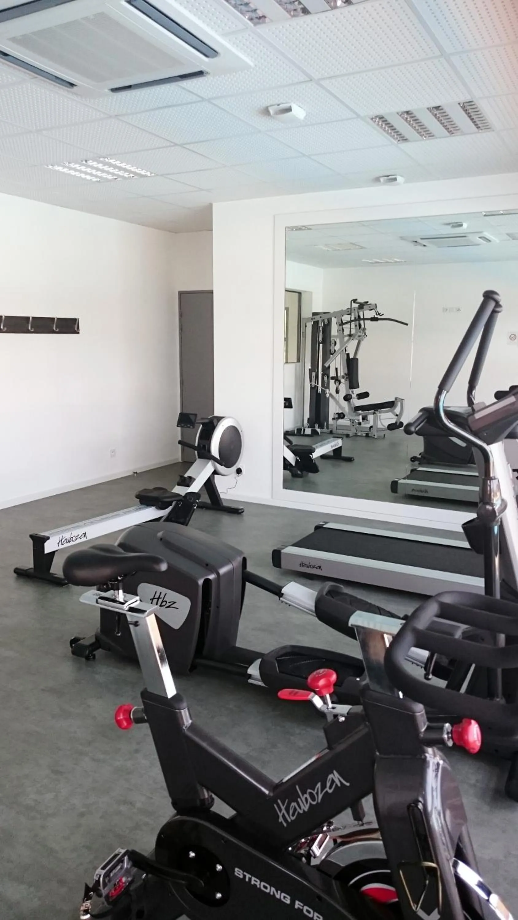 Fitness centre/facilities in Résidence Néméa le Domaine des Dunes
