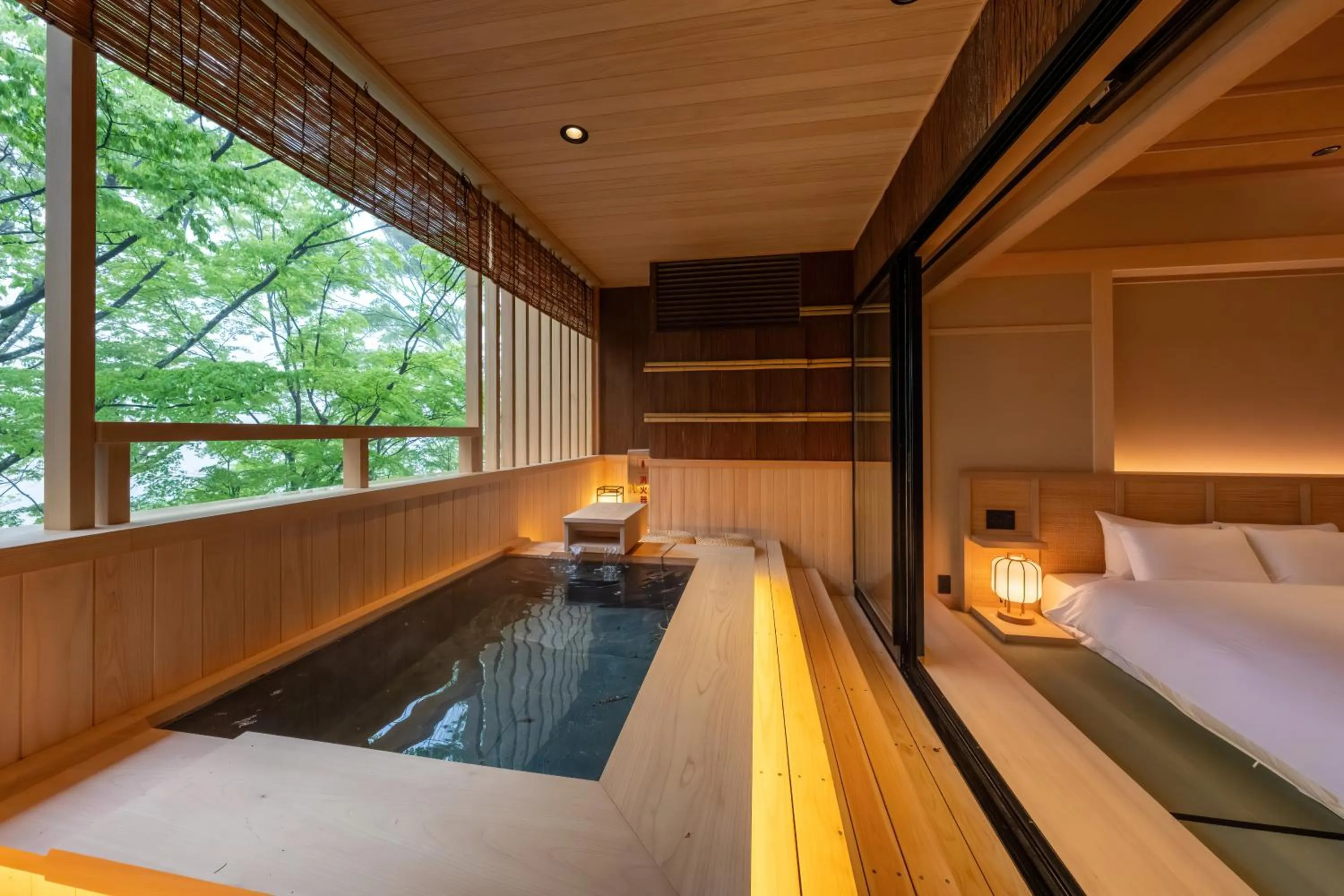 Hot Spring Bath, Bed in Nazuna Hakone Miyanosita