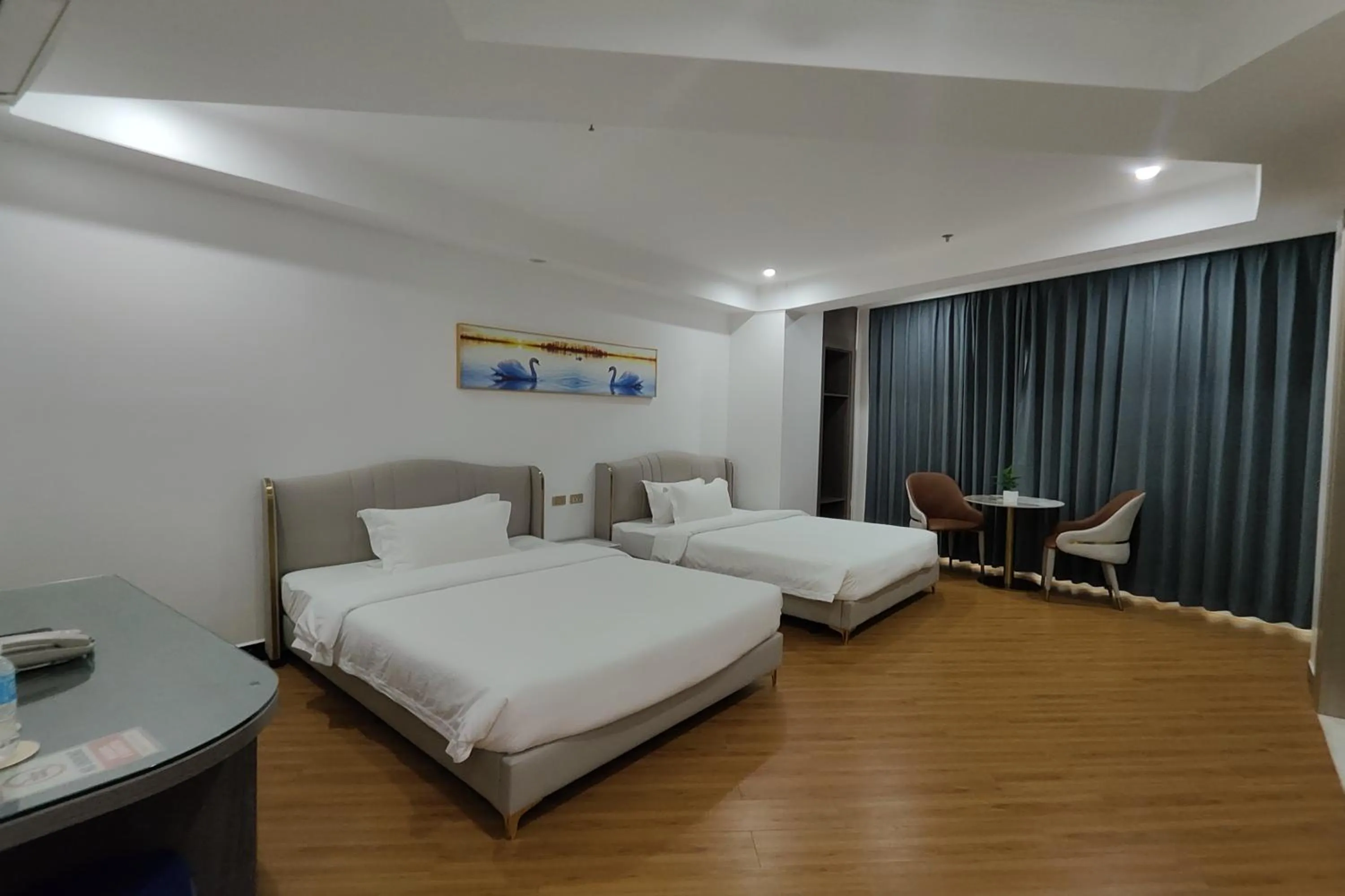 Bedroom, Bed in Mactan Grand Golden Hotel near Airport