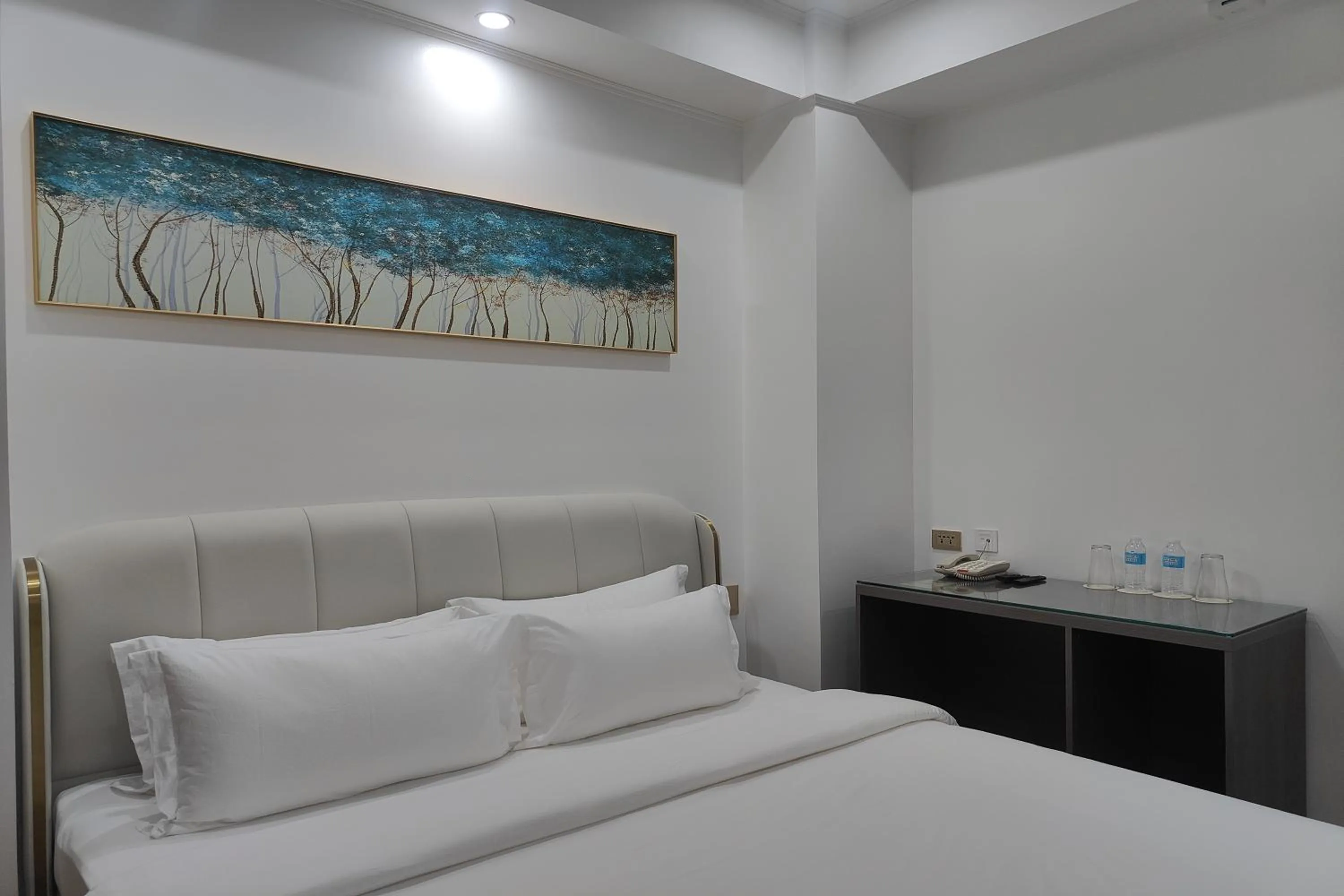 Bed in Mactan Grand Golden Hotel near Airport