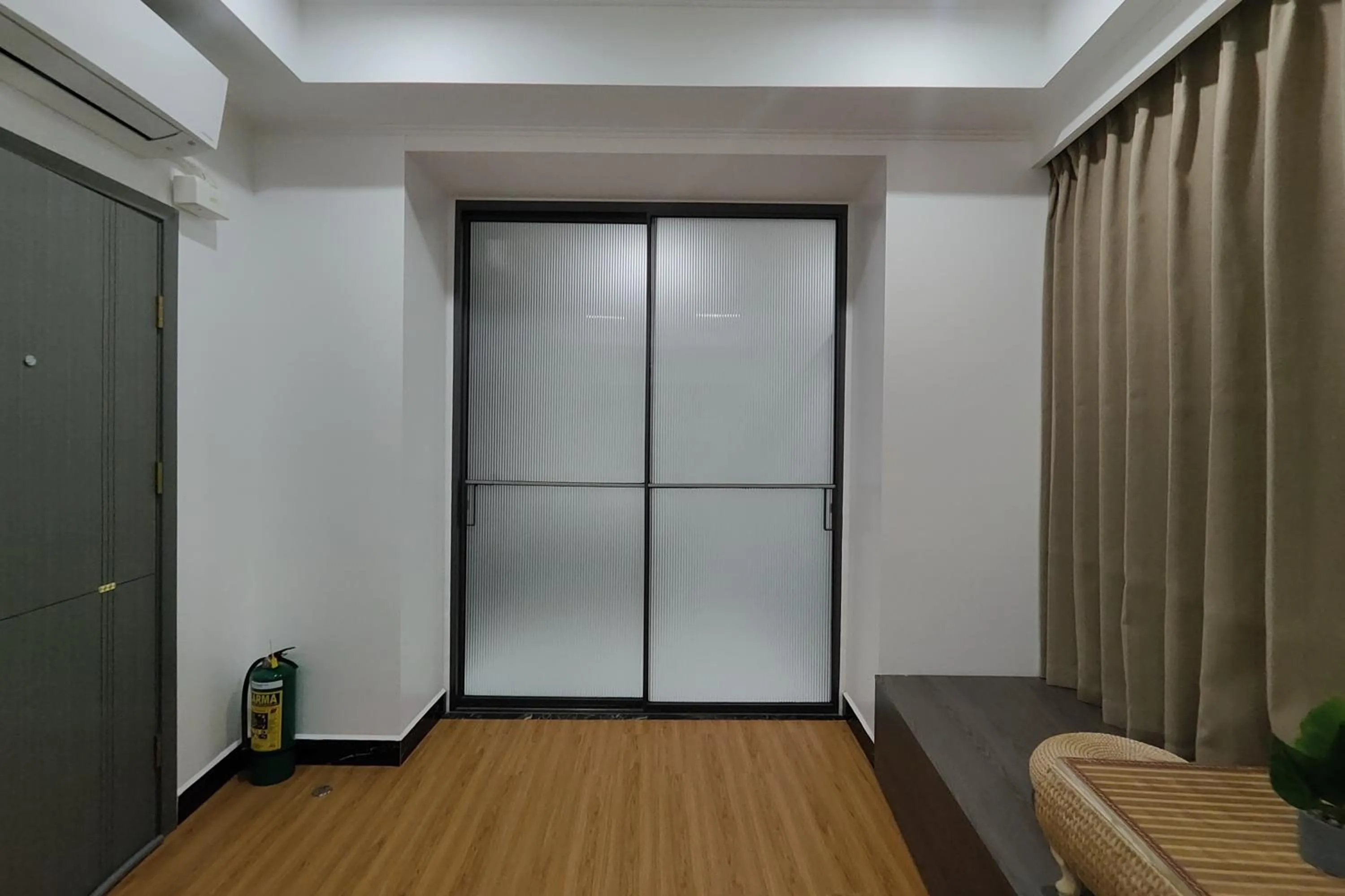 wardrobe in Mactan Grand Golden Hotel near Airport