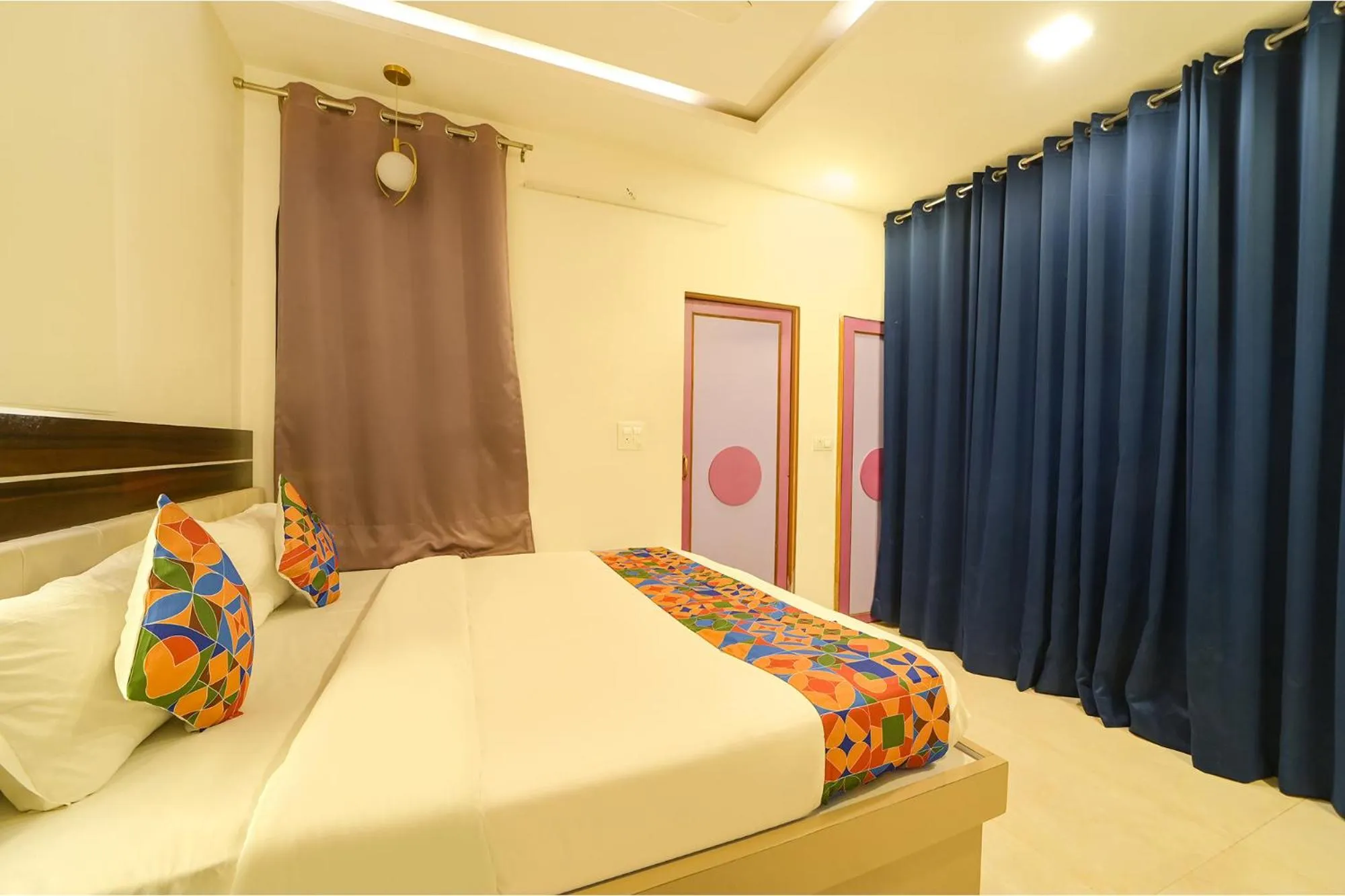 Bed in FabHotel Blooming Beds Pearl