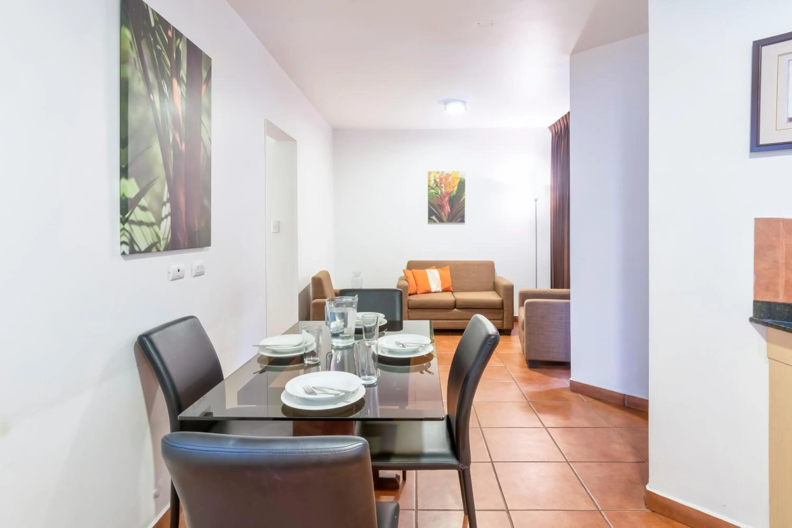 Dining area in Hotel Residence Inn Suites Cristina