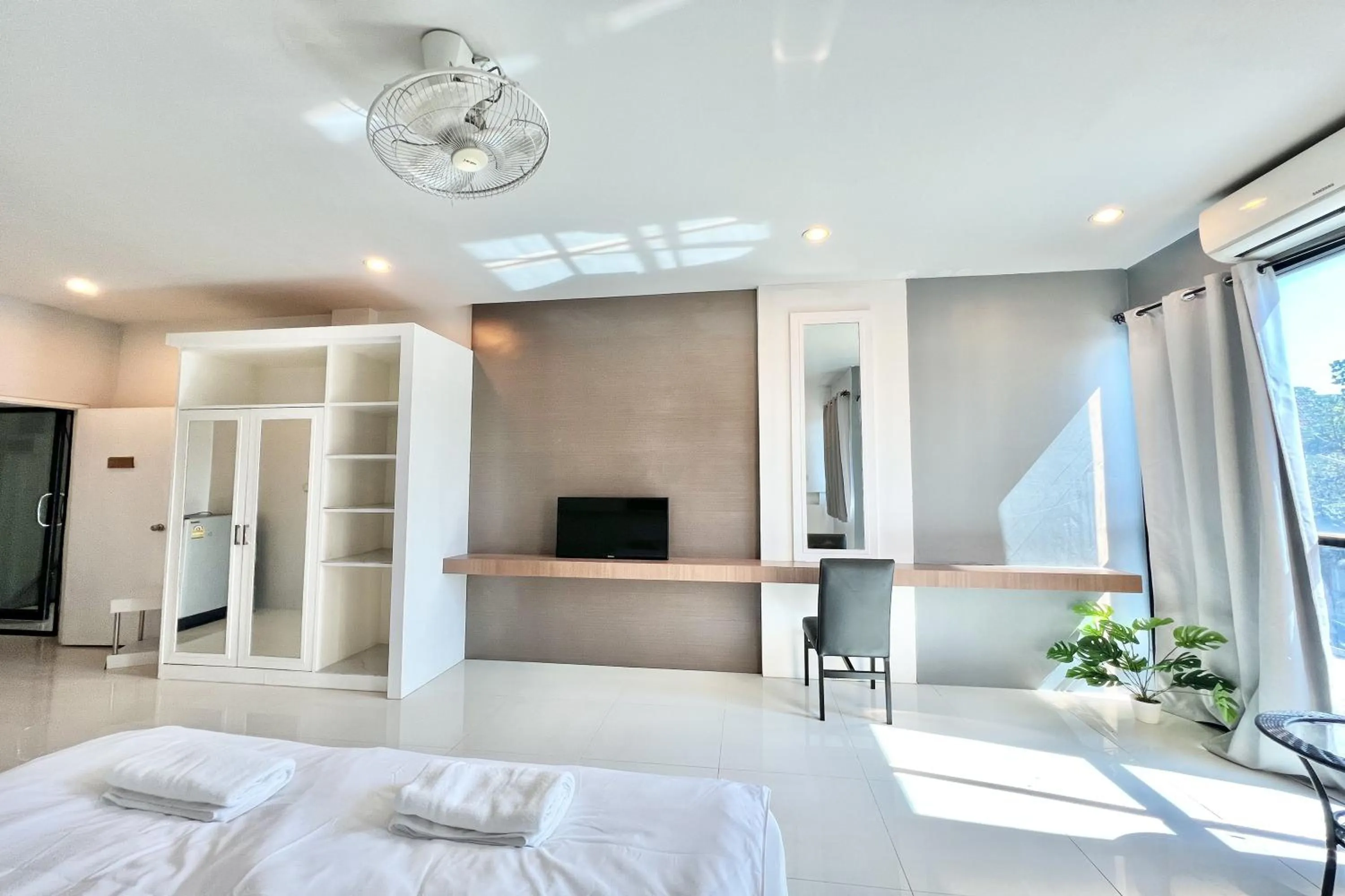 TV and multimedia, Bed in I View Park 2