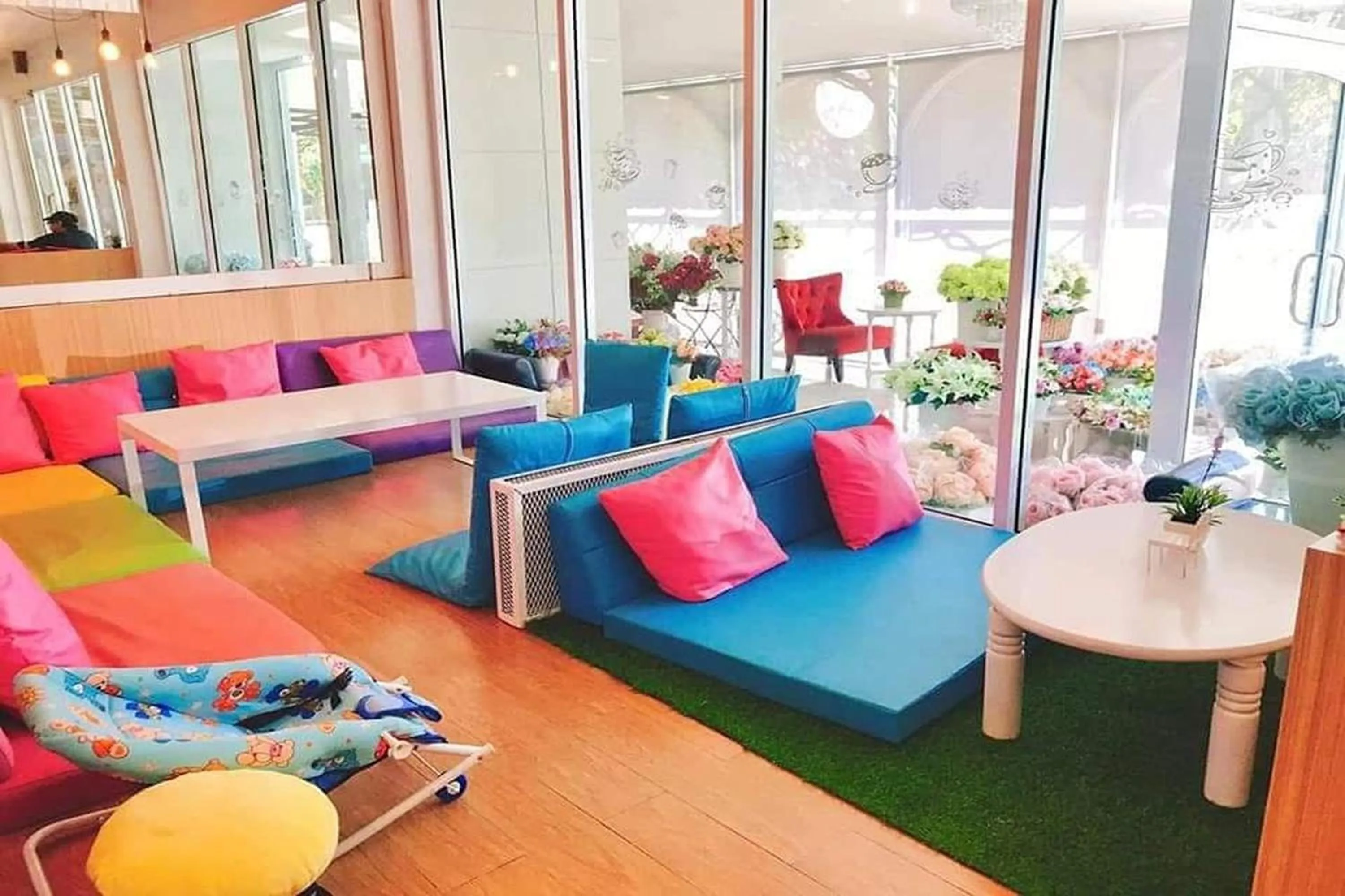 Seating area in I View Park 2