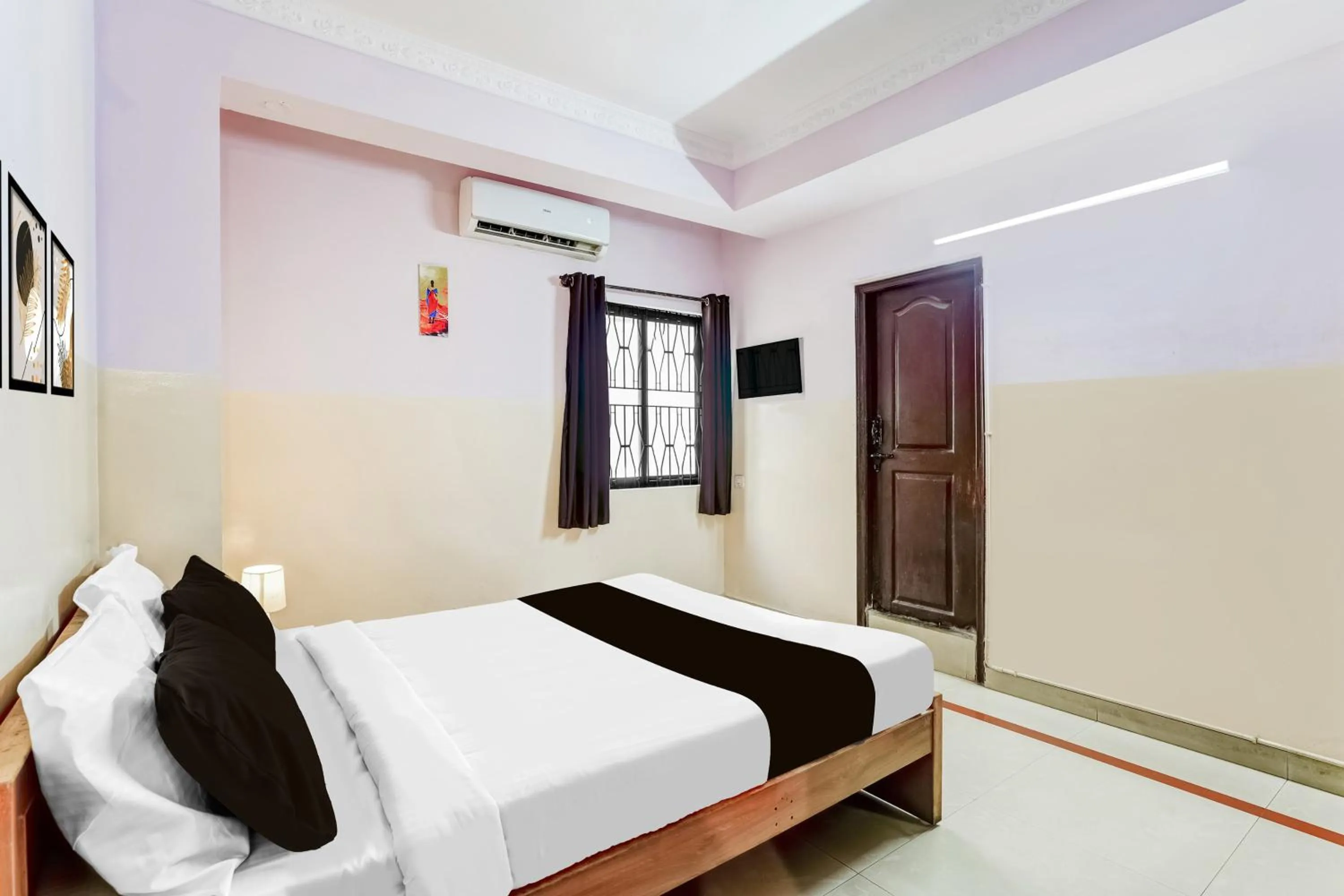 Bedroom in Super Collection O Yeshwantpur Formerly Sunder Nivas