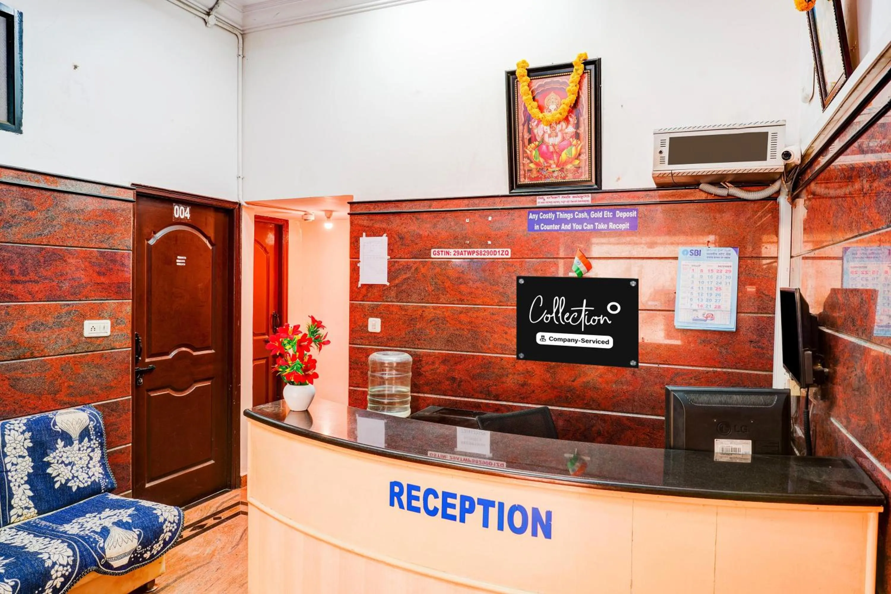 Lobby or reception in Super Collection O Yeshwantpur Formerly Sunder Nivas