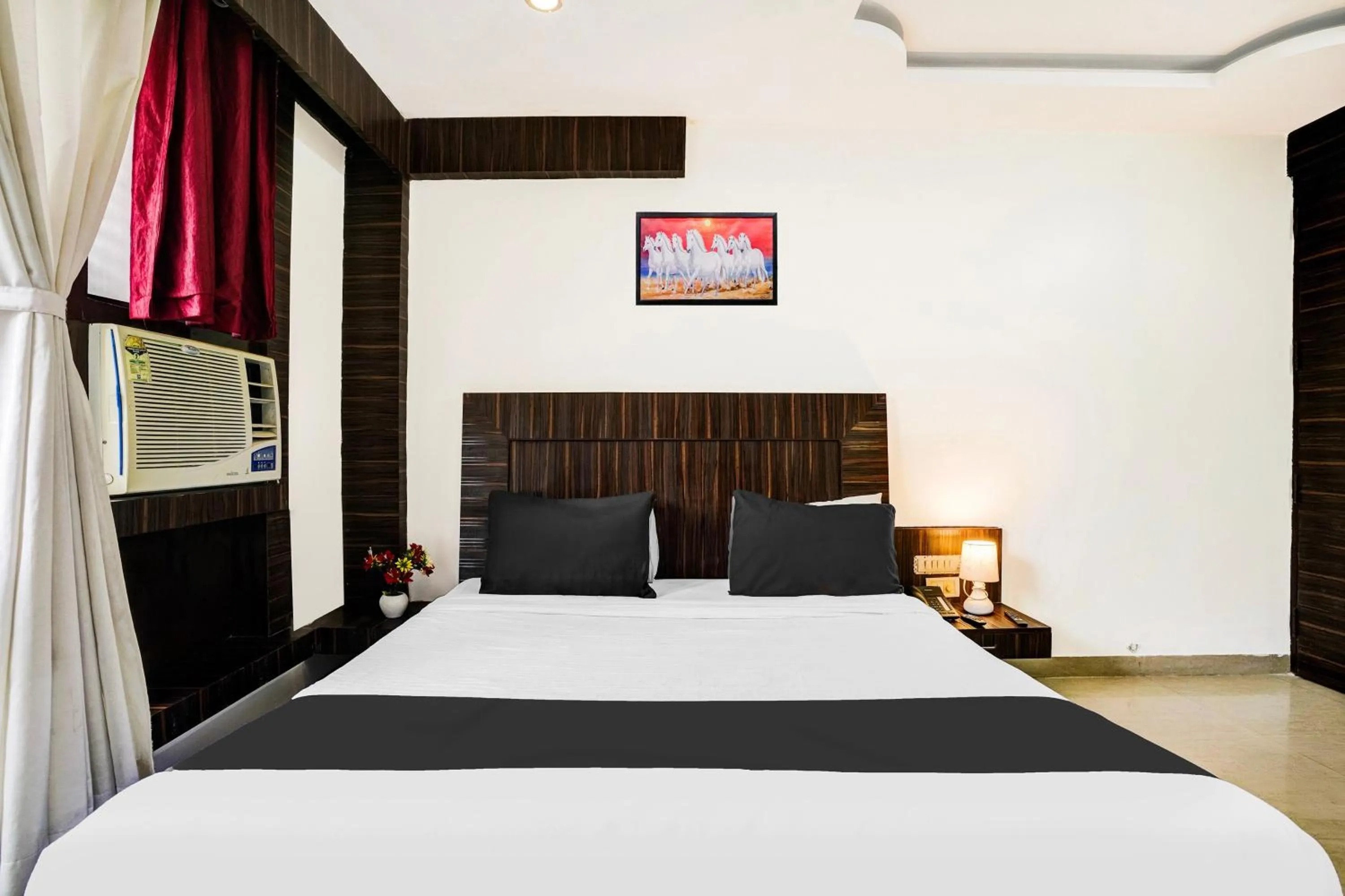 Bedroom, Bed in Collection O Shirdi Near Sai Baba Temple