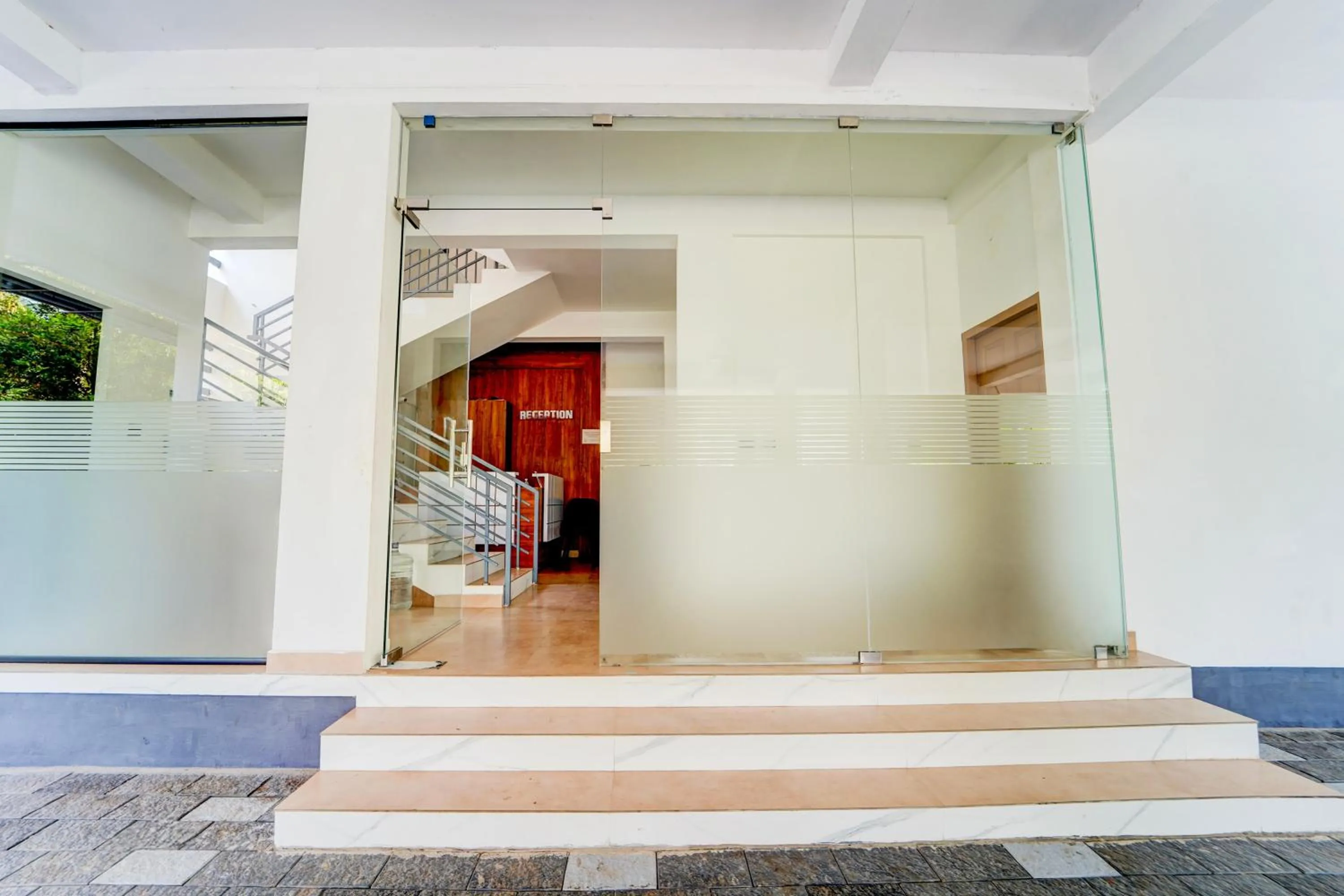 Facade/entrance in Super Hotel O North Kalamassery