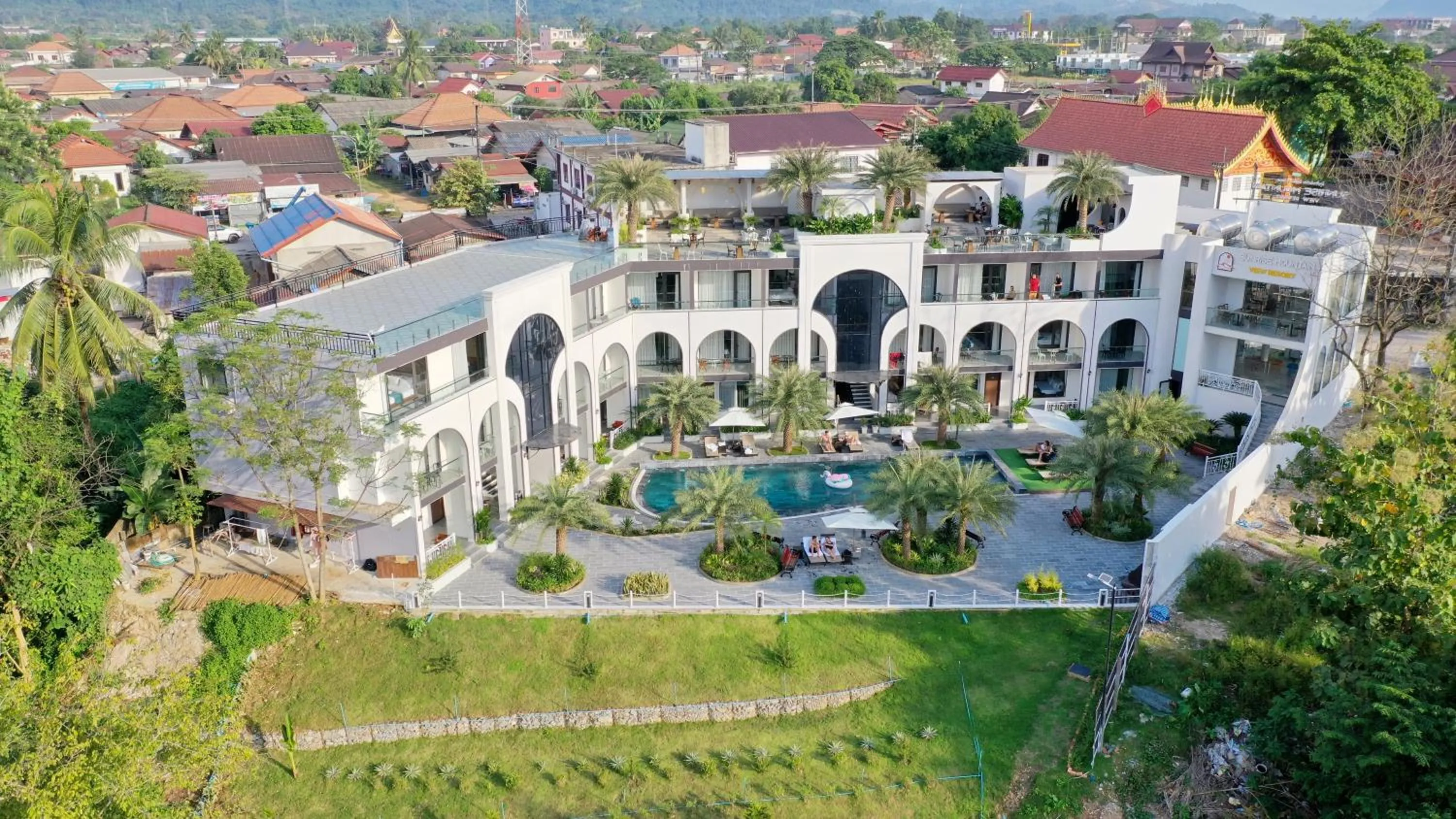 Property building in Sunrise Mountain View Resort