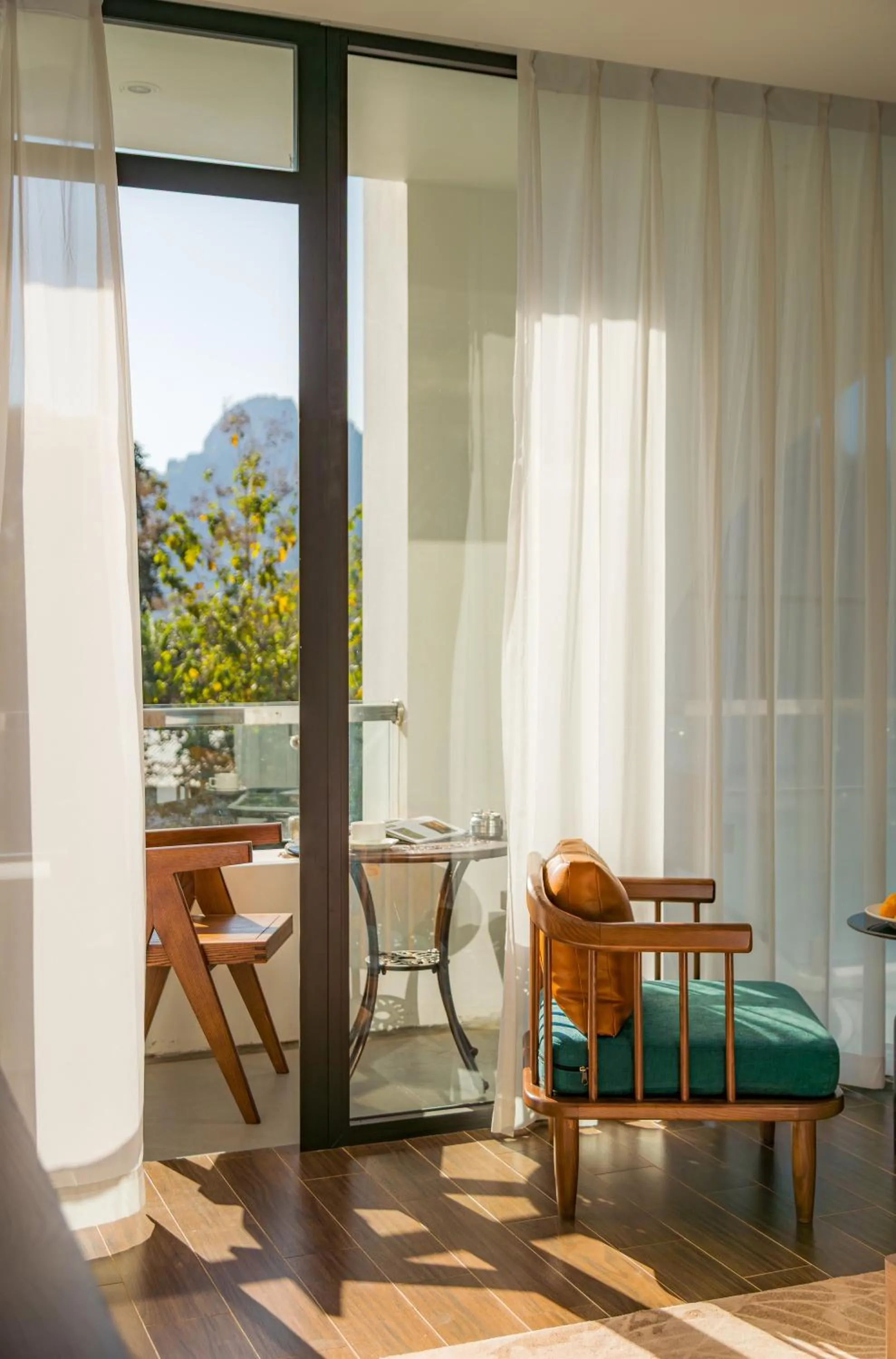 Sunrise Mountain View Resort