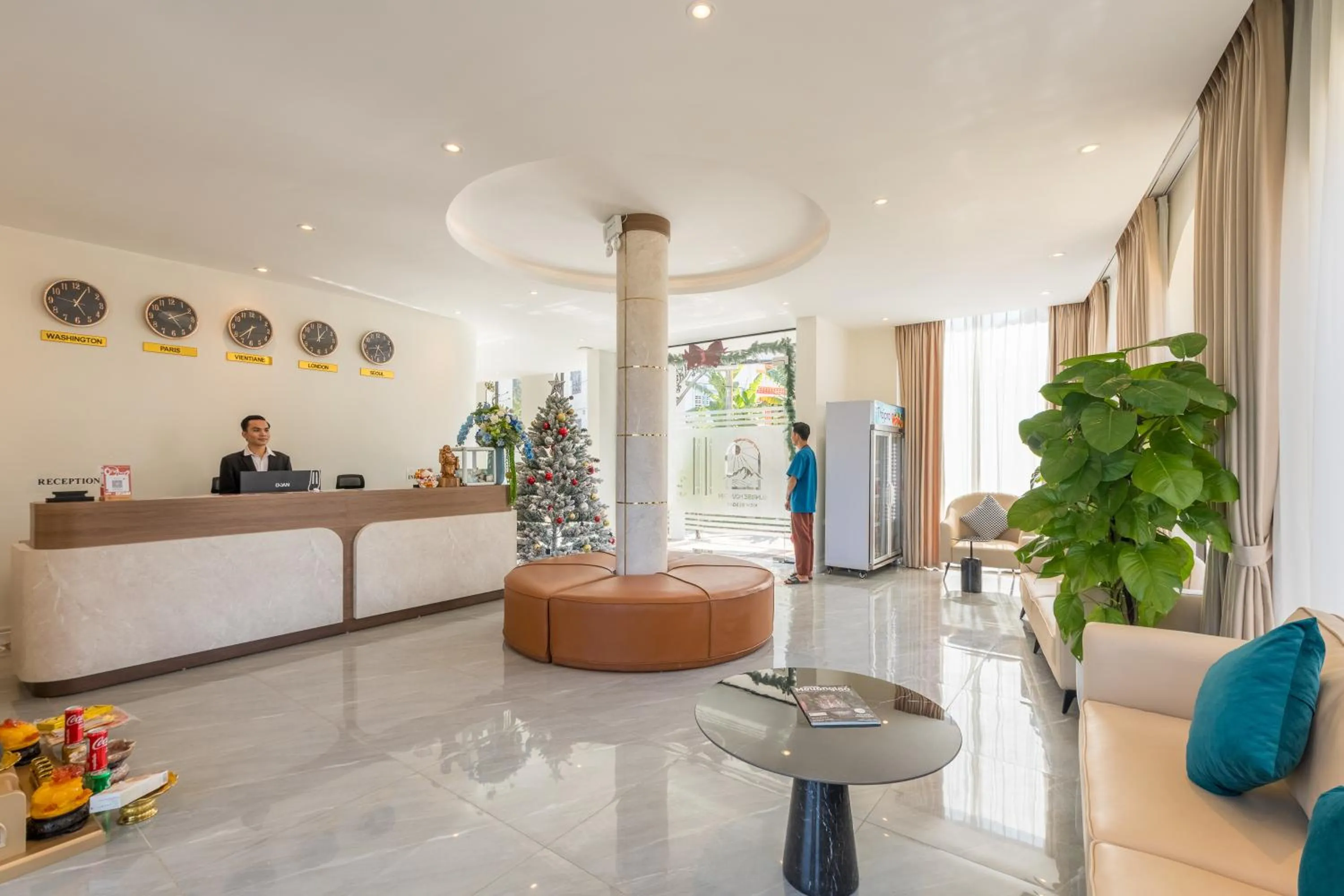 Sunrise Mountain View Resort