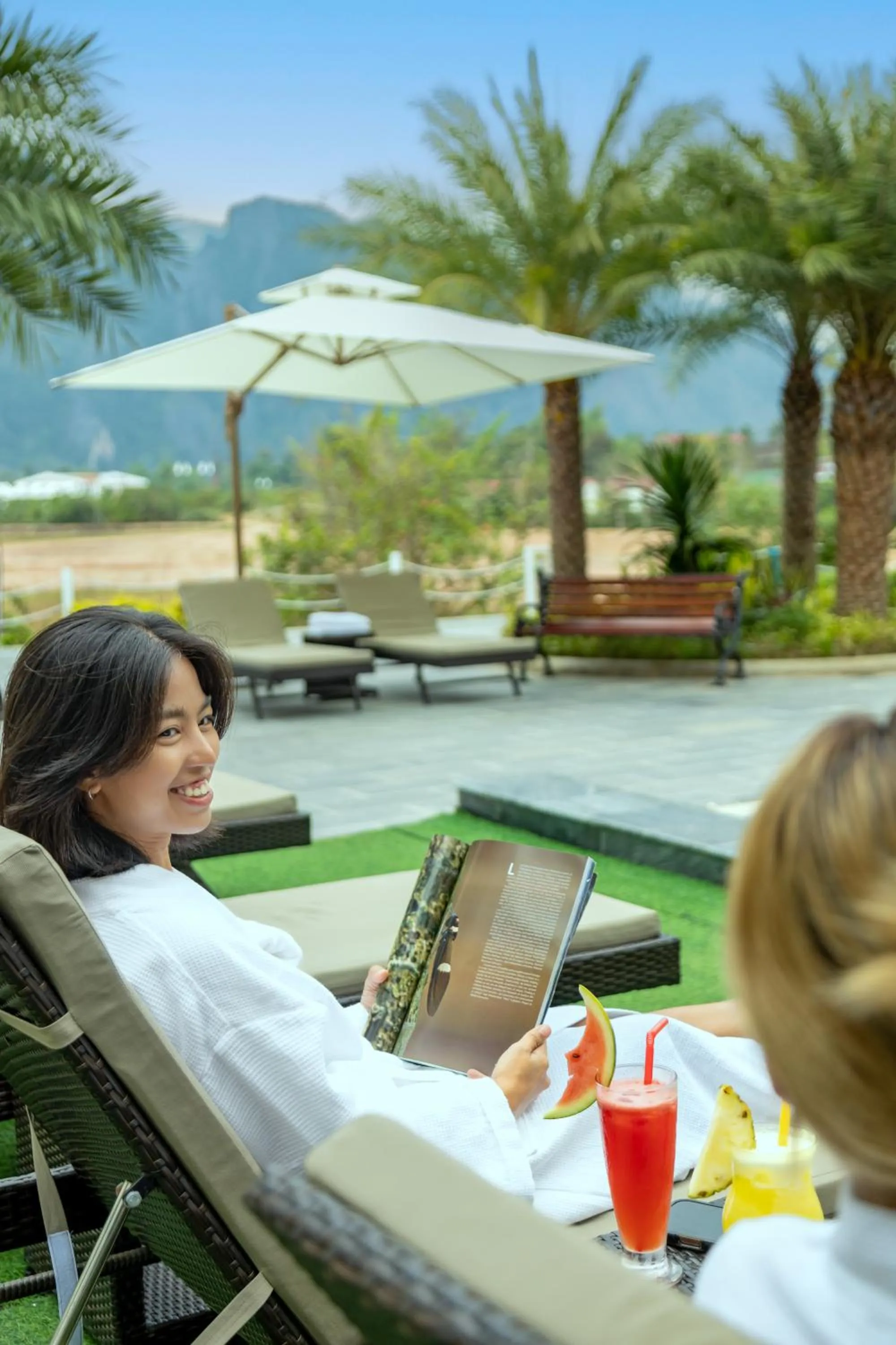 Swimming pool in Sunrise Mountain View Resort