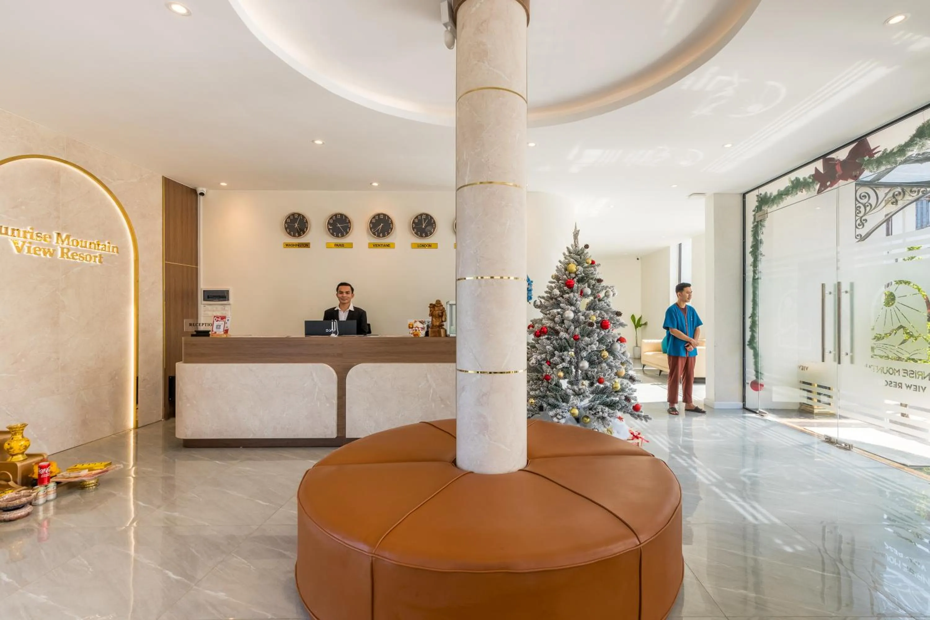 Sunrise Mountain View Resort