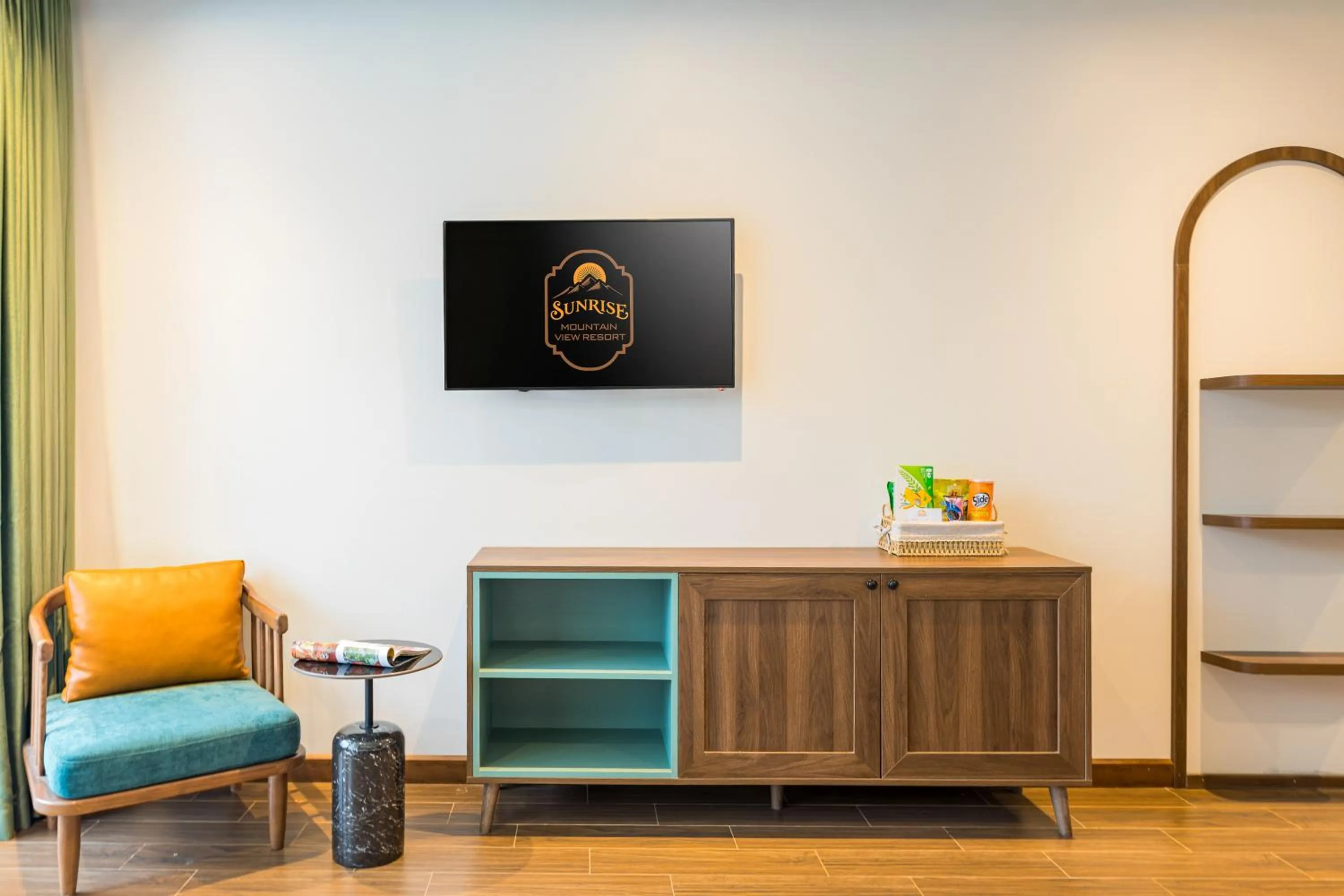 Sunrise Mountain View Resort