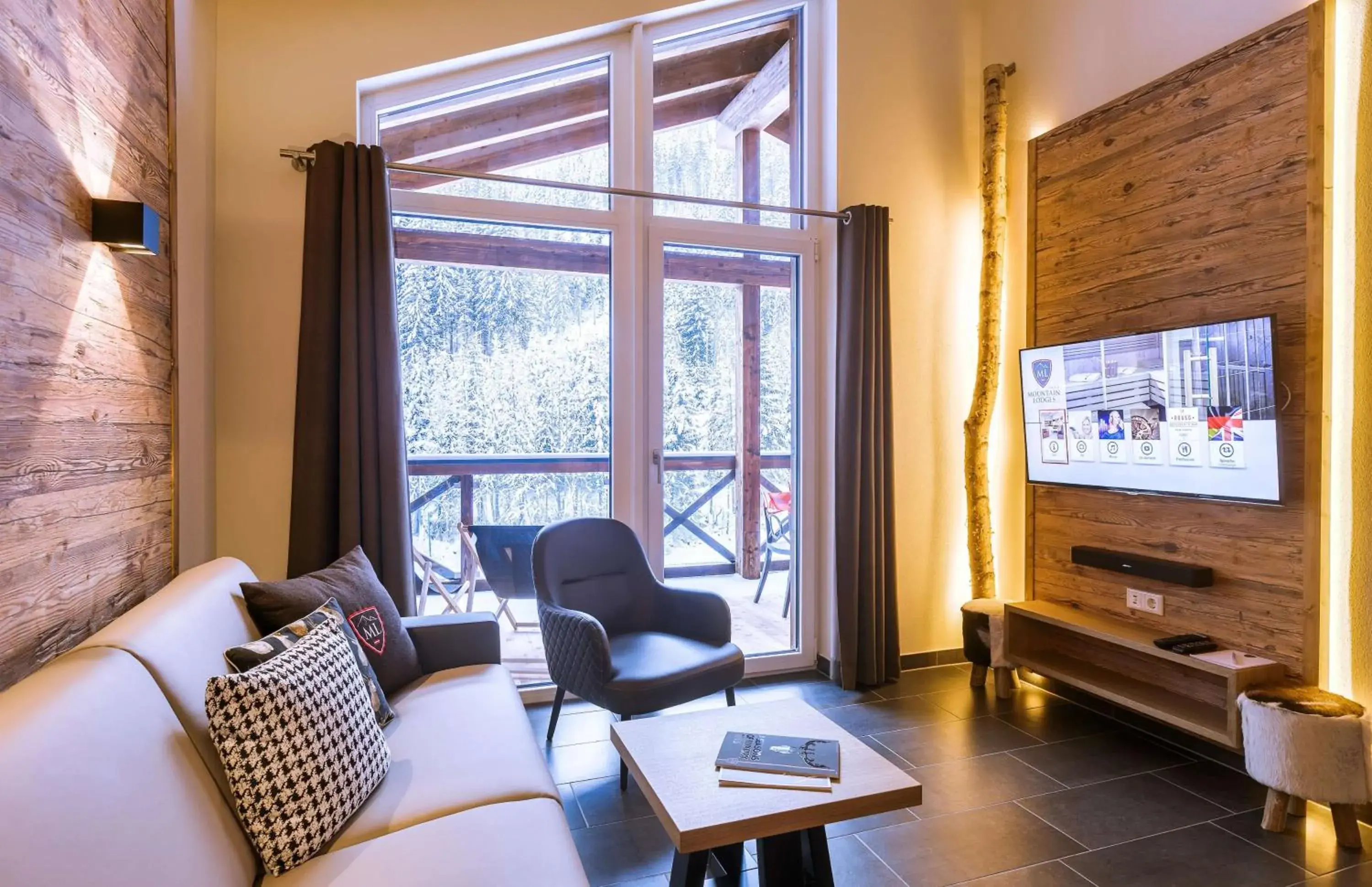 Two-Bedroom Suite in AvenidA Mountain Lodges Saalbach Two-Bedroom Suite in AvenidA Mountain Lodges Saalbach