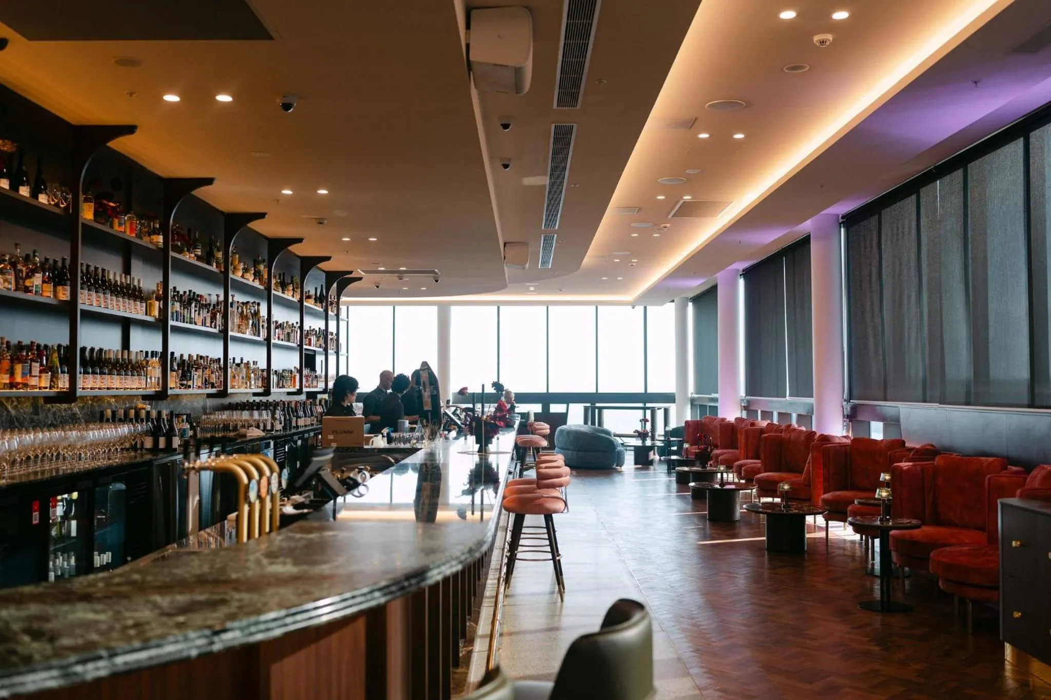 Lounge or bar in voco Gosford by IHG