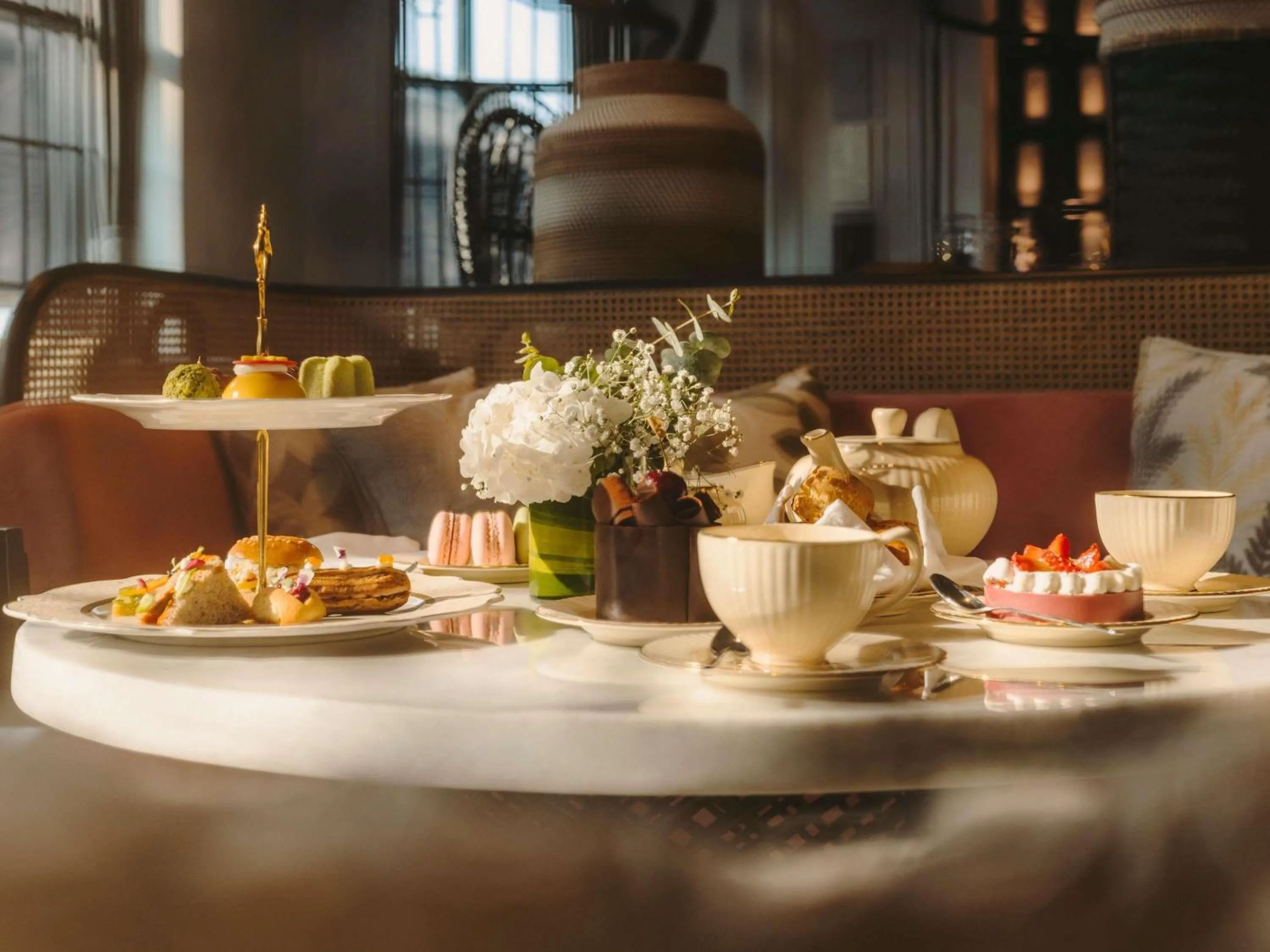 Restaurant/places to eat in Fairmont Mumbai