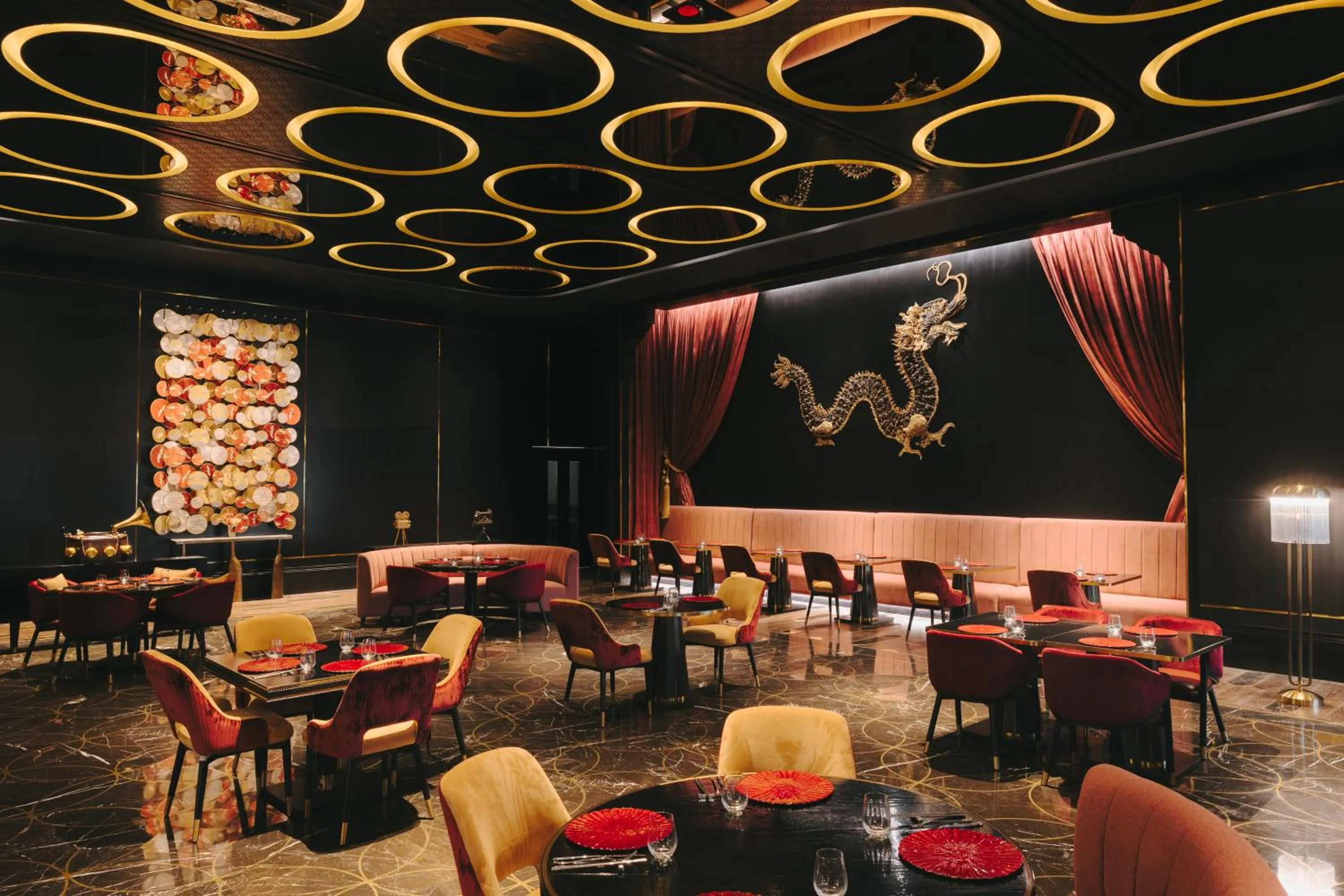 Restaurant/places to eat in Fairmont Mumbai