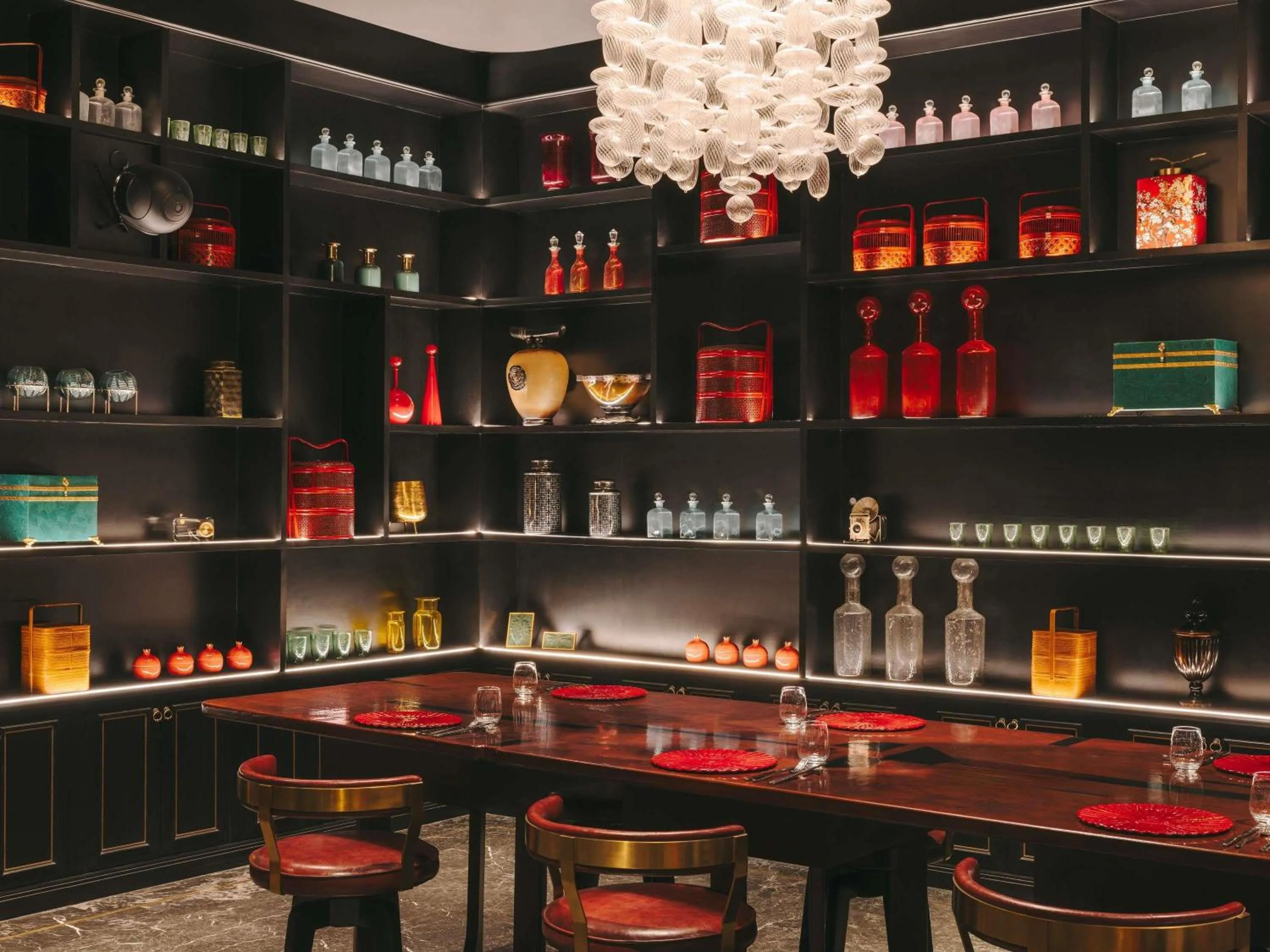 Restaurant/places to eat in Fairmont Mumbai