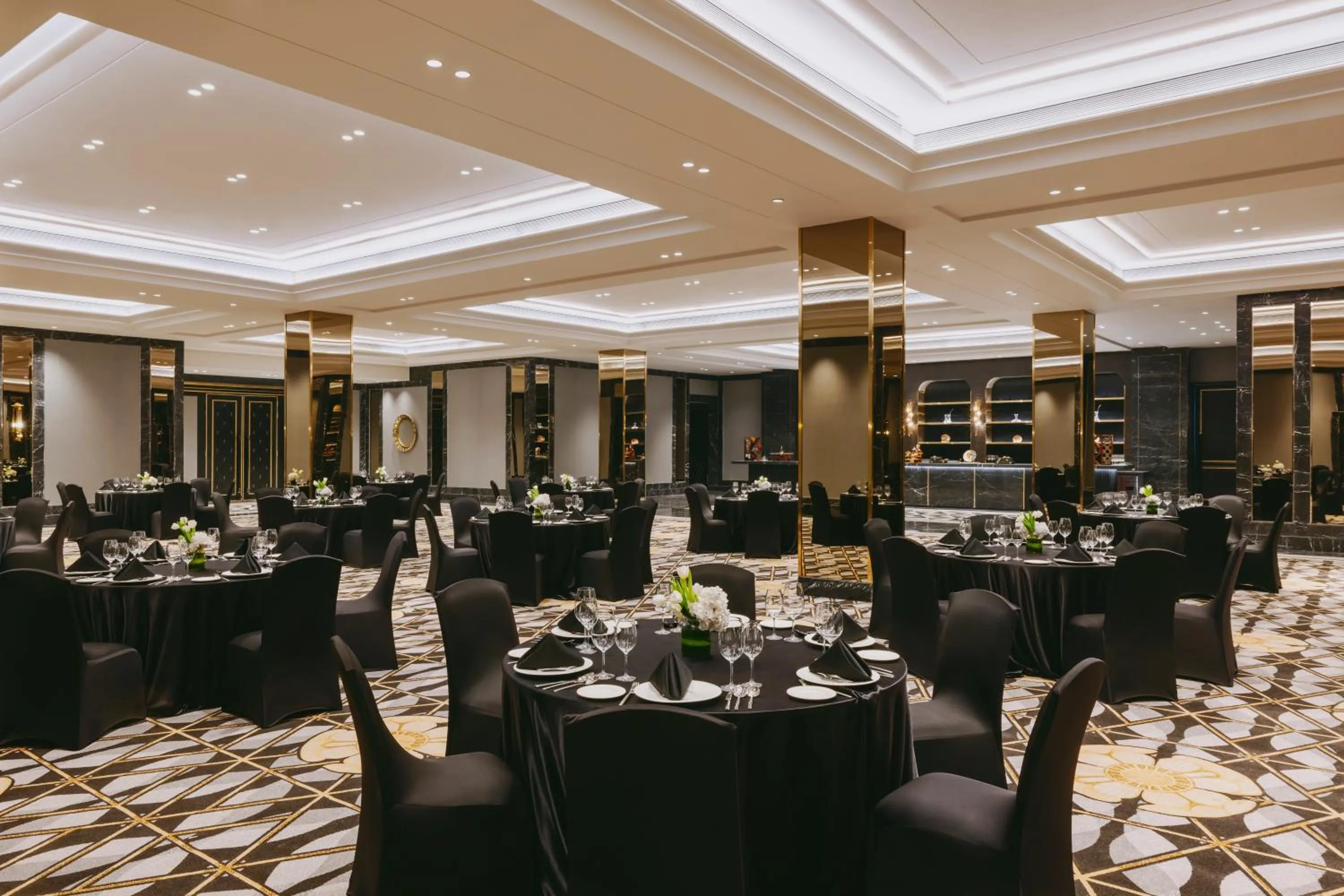 Banquet/Function facilities in Fairmont Mumbai