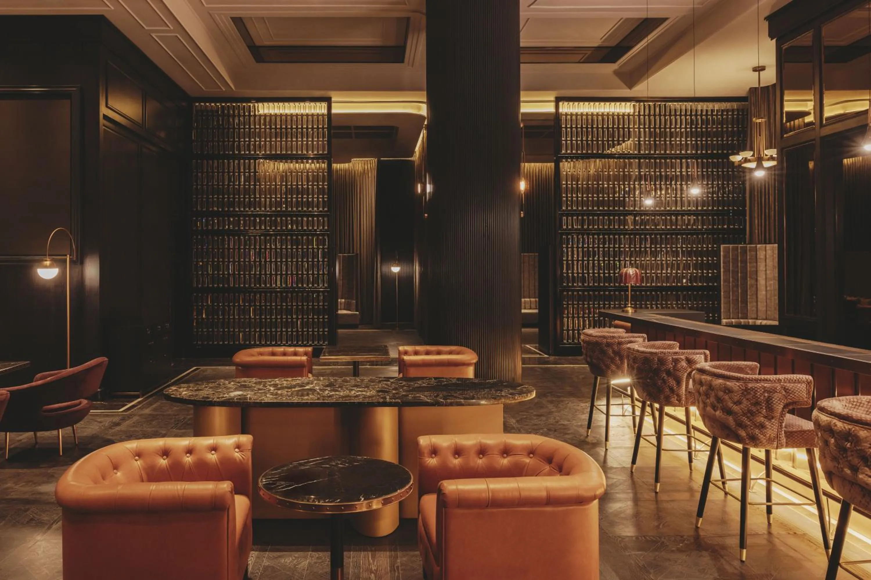 Lounge or bar in Fairmont Mumbai