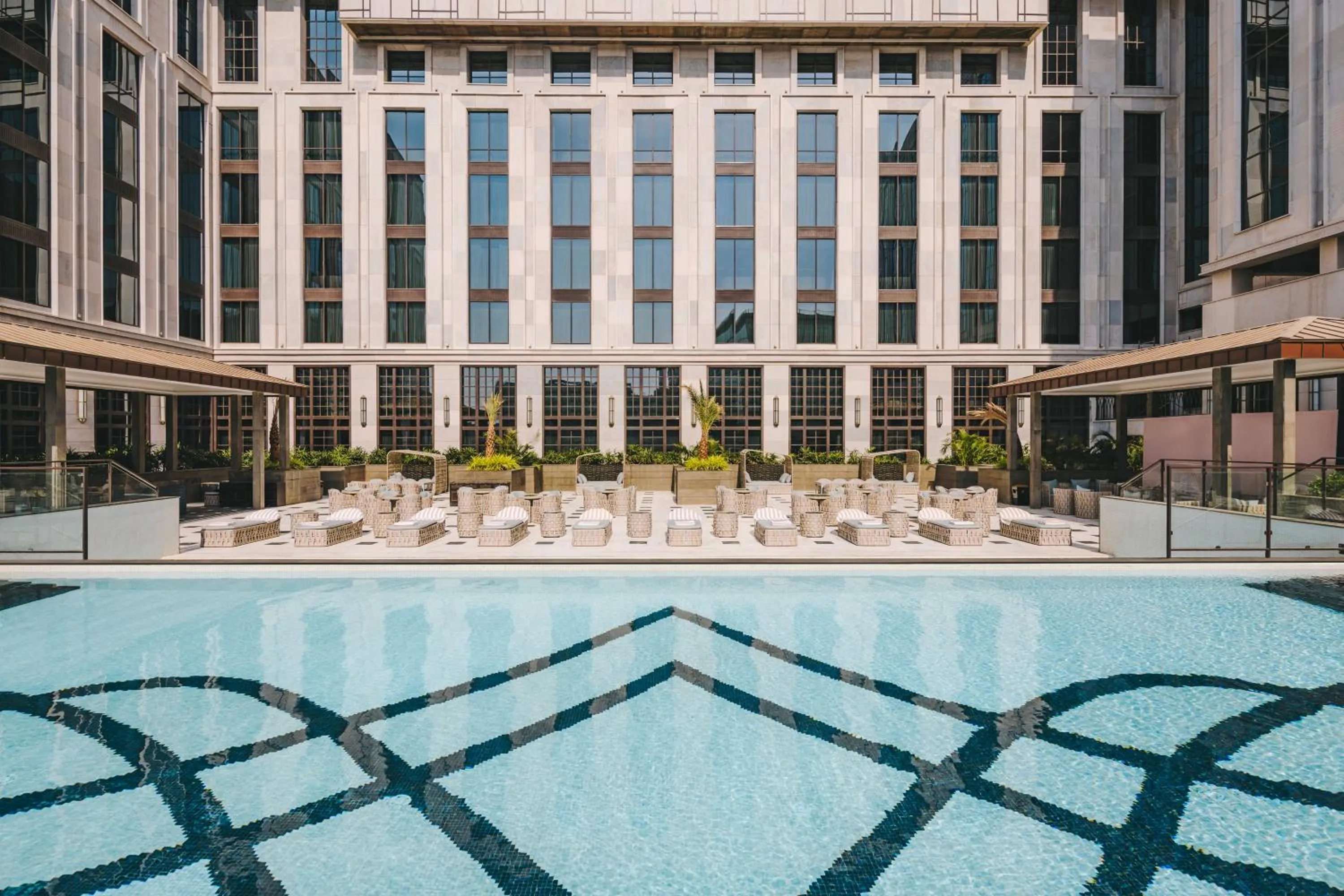 Property building in Fairmont Mumbai