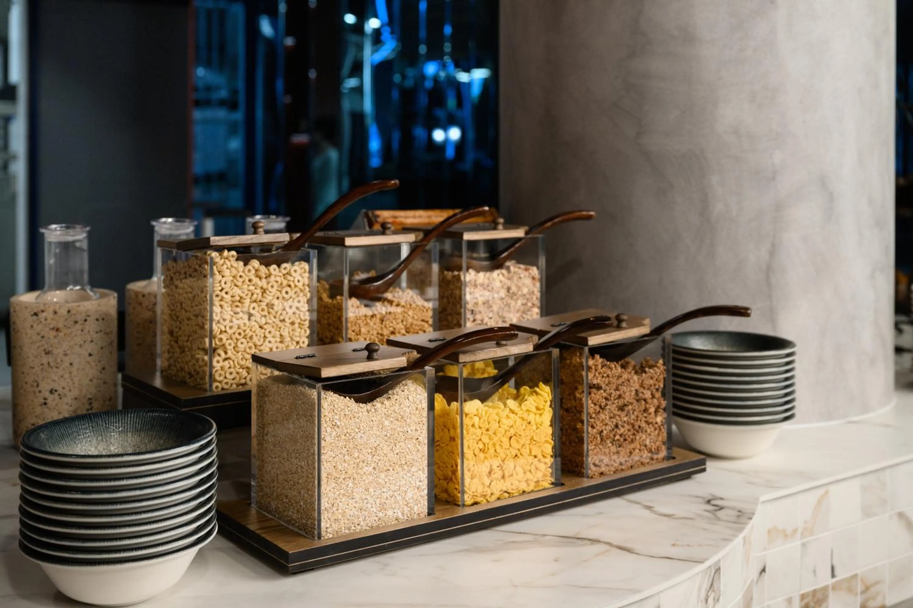 Restaurant/places to eat in TRIBE Budapest Airport