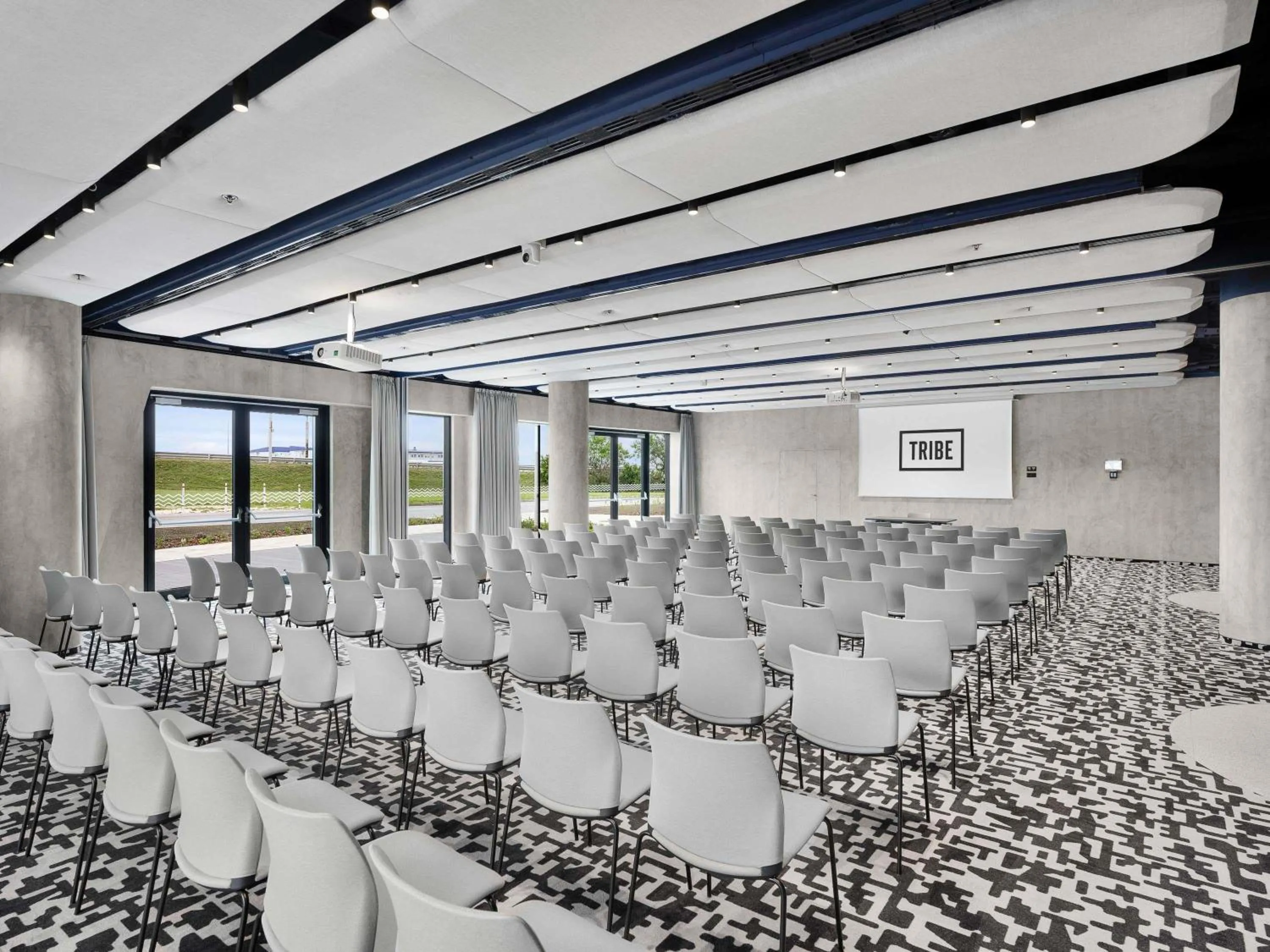 Meeting/conference room in TRIBE Budapest Airport