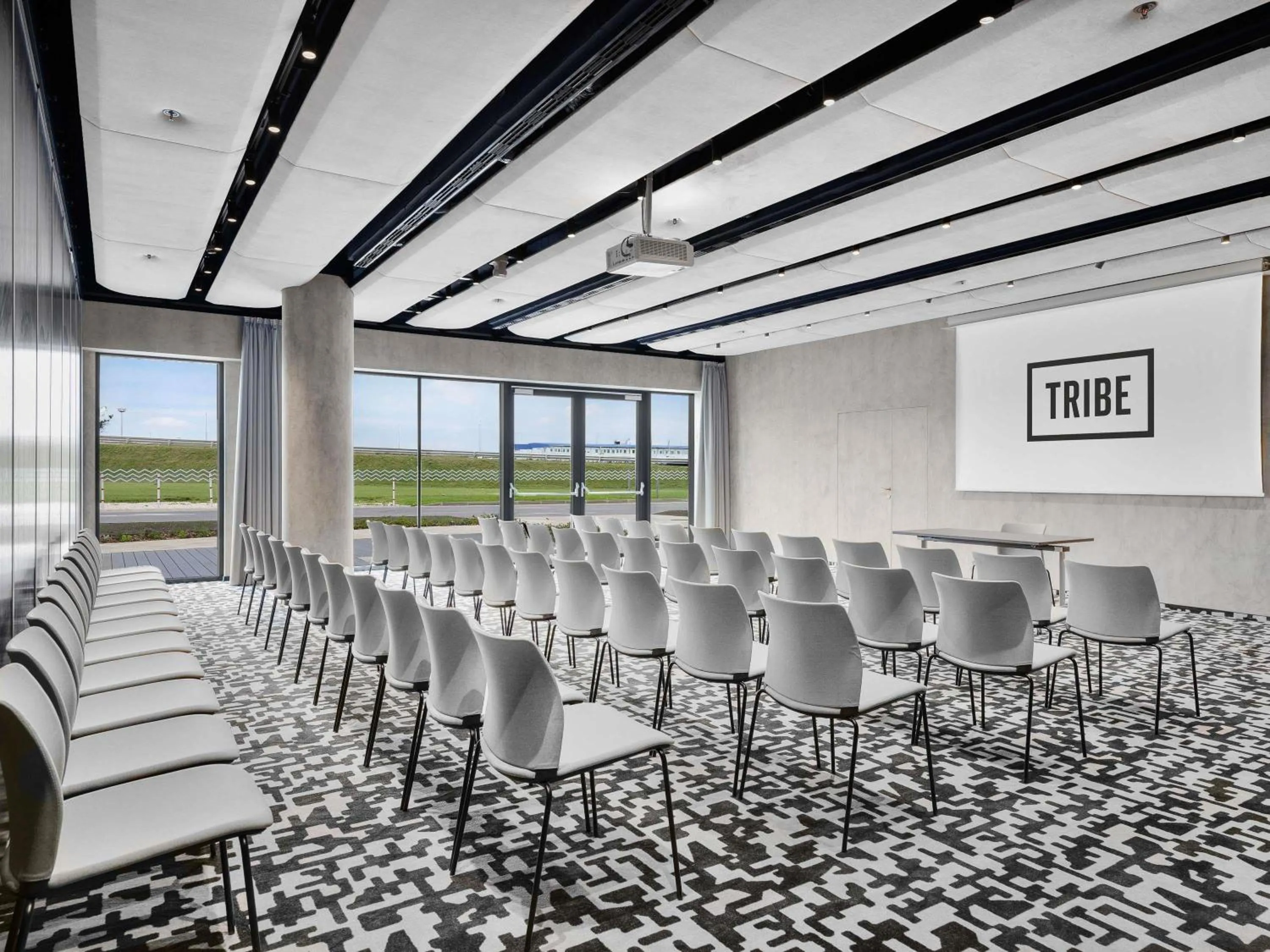 Meeting/conference room in TRIBE Budapest Airport