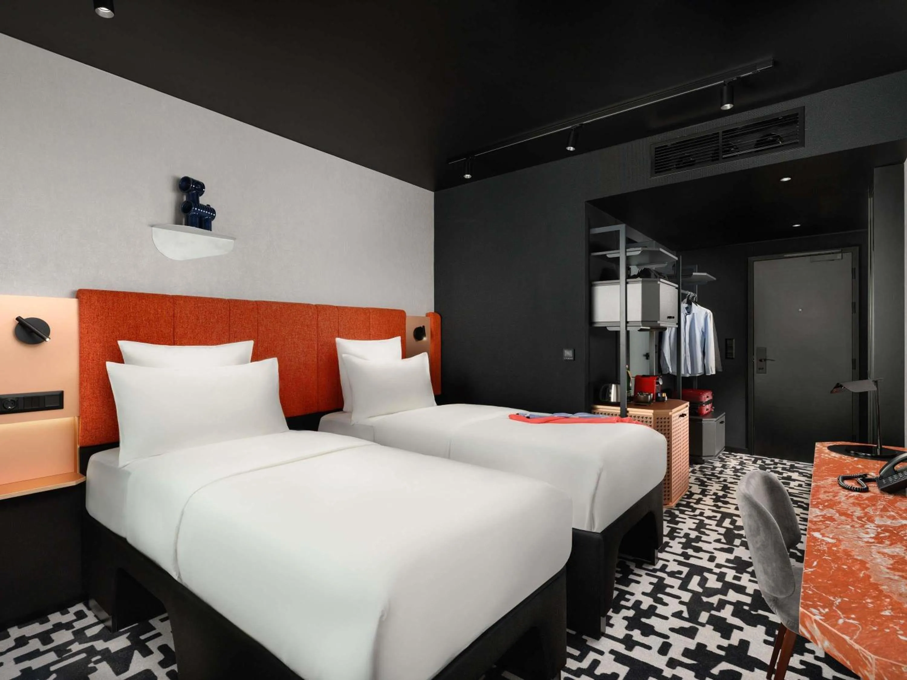 Bedroom, Bed in TRIBE Budapest Airport