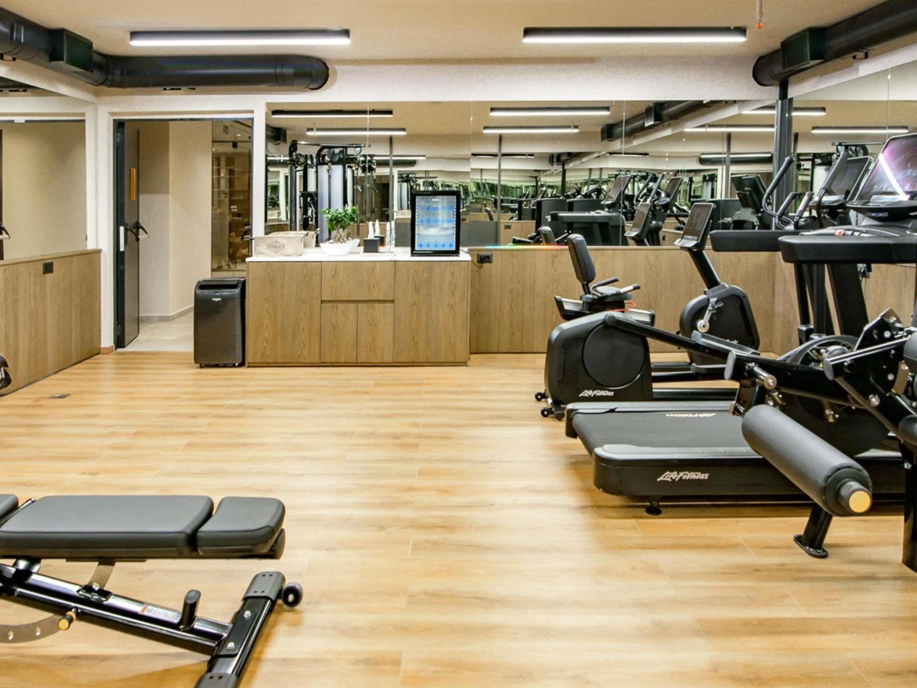 Fitness centre/facilities in Rocca a Mare Heraklion - Handwritten Collection