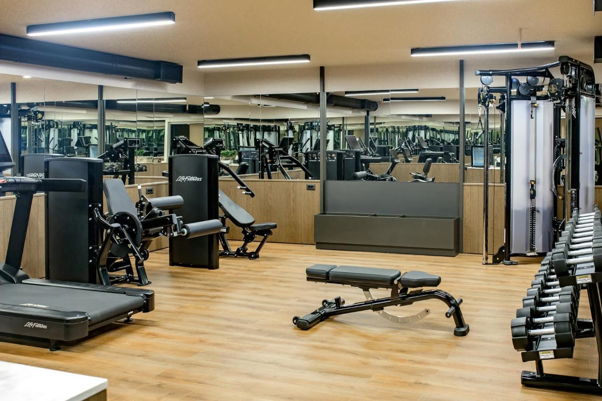 Fitness centre/facilities in Rocca a Mare Heraklion - Handwritten Collection