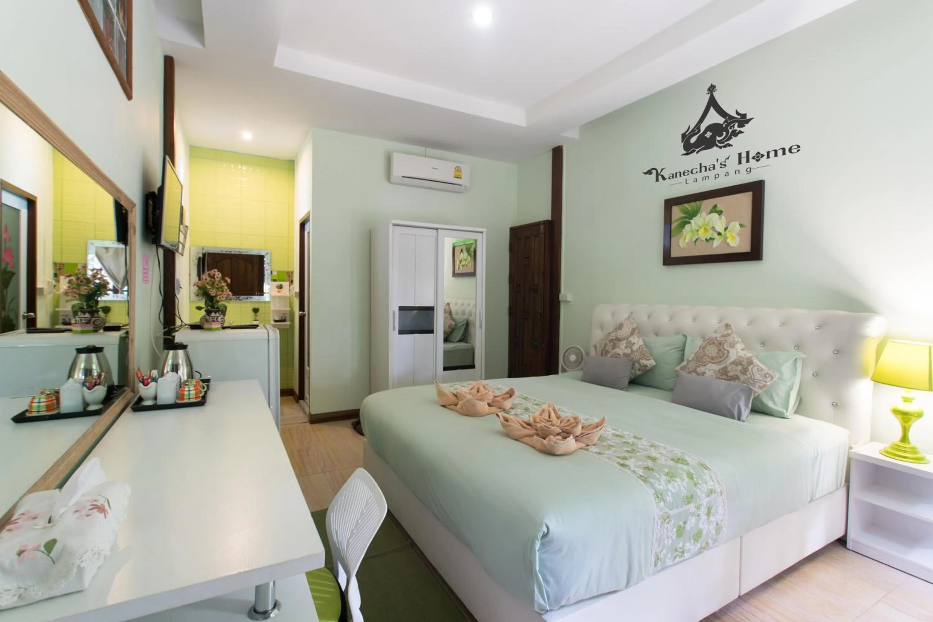 Bed in Kanecha's Home Lampang