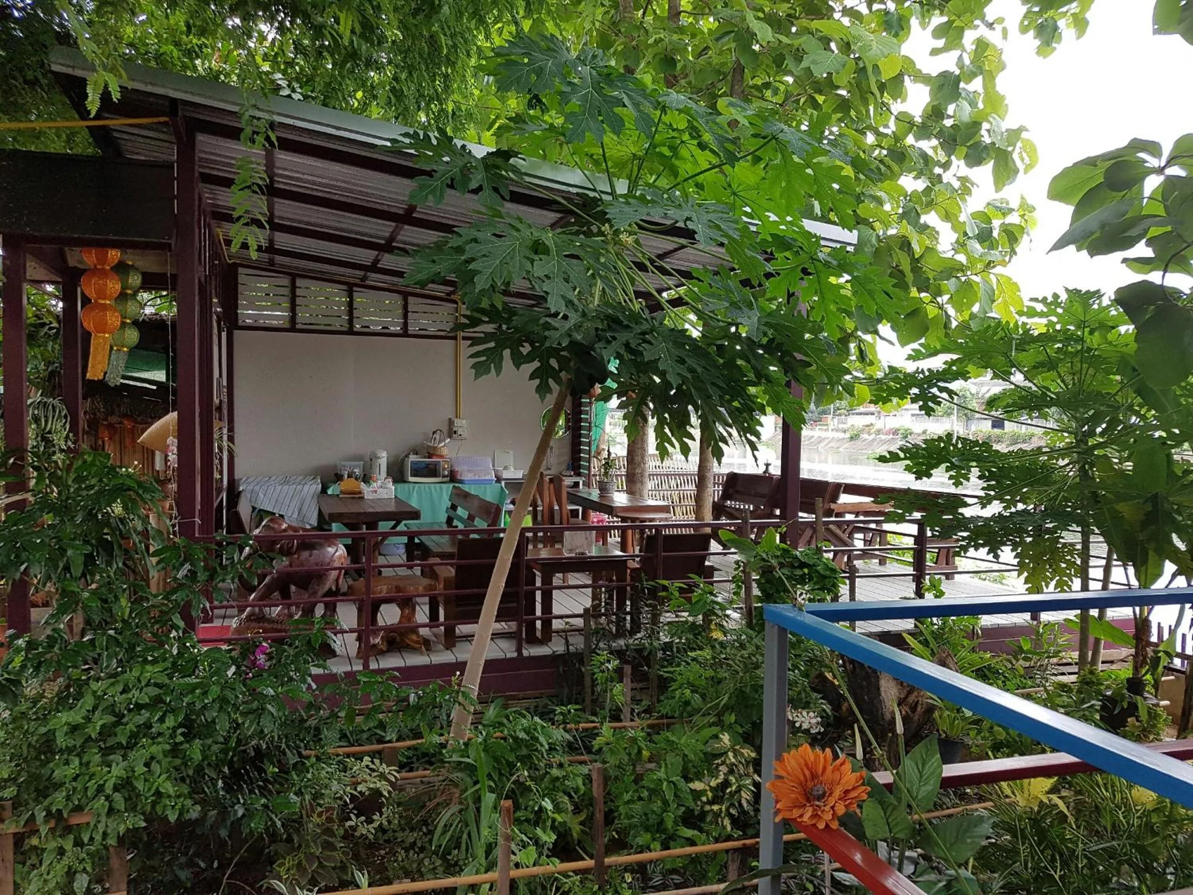 Patio in Kanecha's Home Lampang