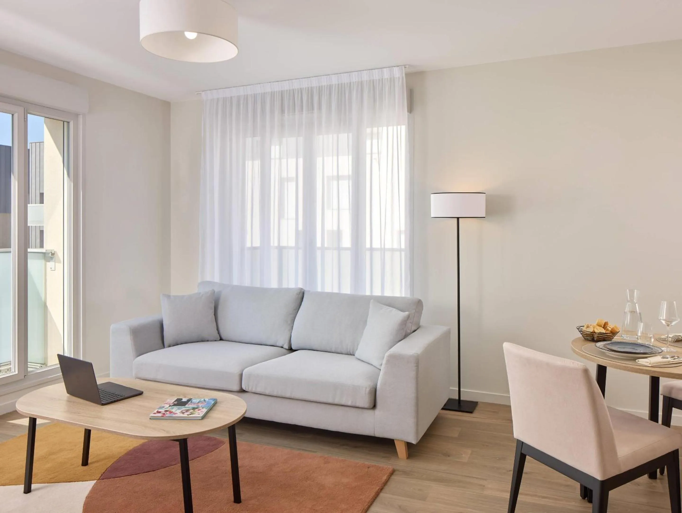 Bedroom in Zenitude Quality Aparthotel Reims - Saint-Thomas