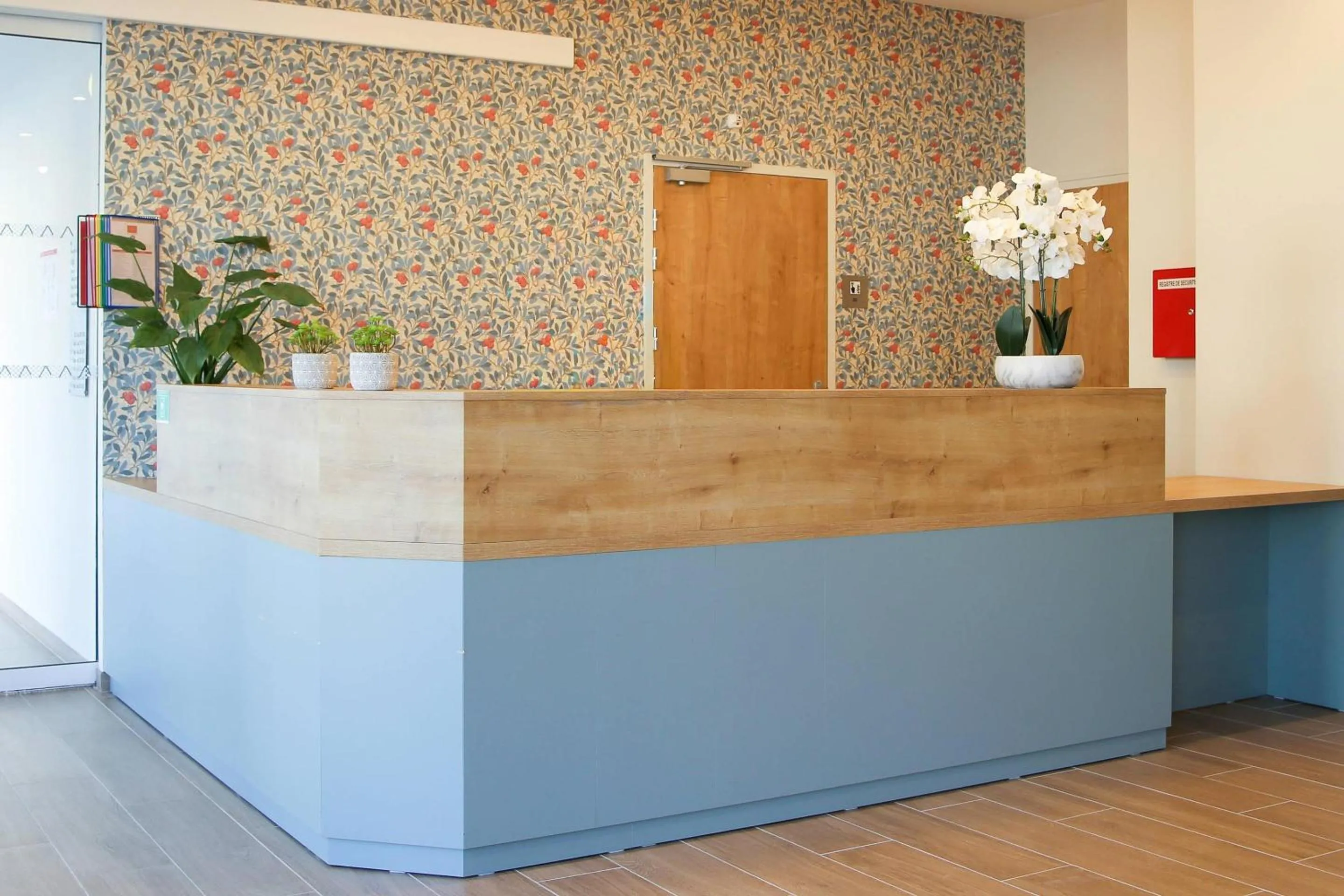 Lobby or reception in Zenitude Quality Aparthotel Reims - Saint-Thomas