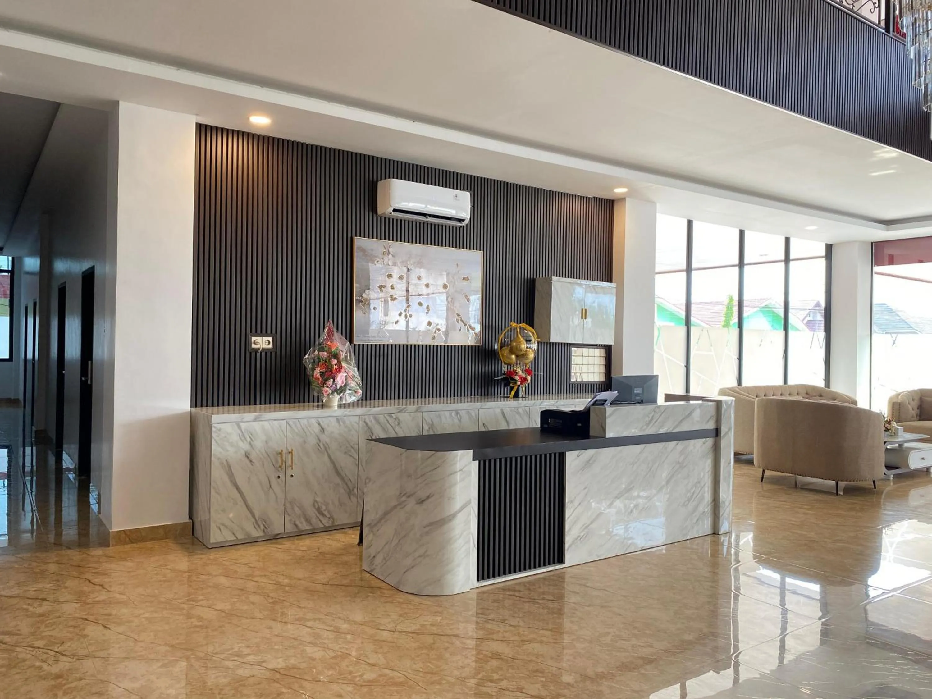 Lobby or reception in Sans Vibes Viandara Pekanbaru