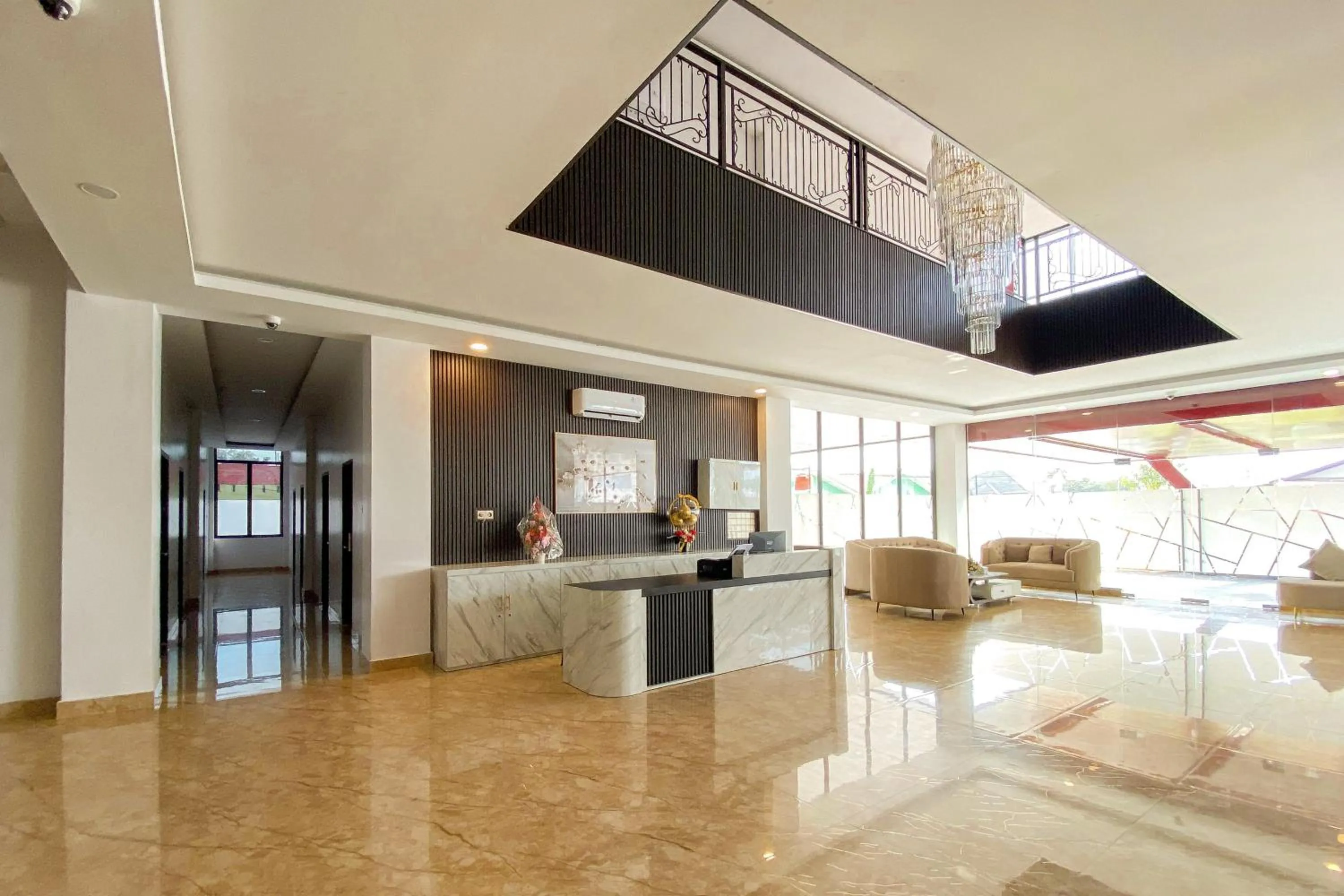 Lobby or reception in Sans Vibes Viandara Pekanbaru