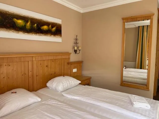 Bed in Landgasthof Fürstenbrunn