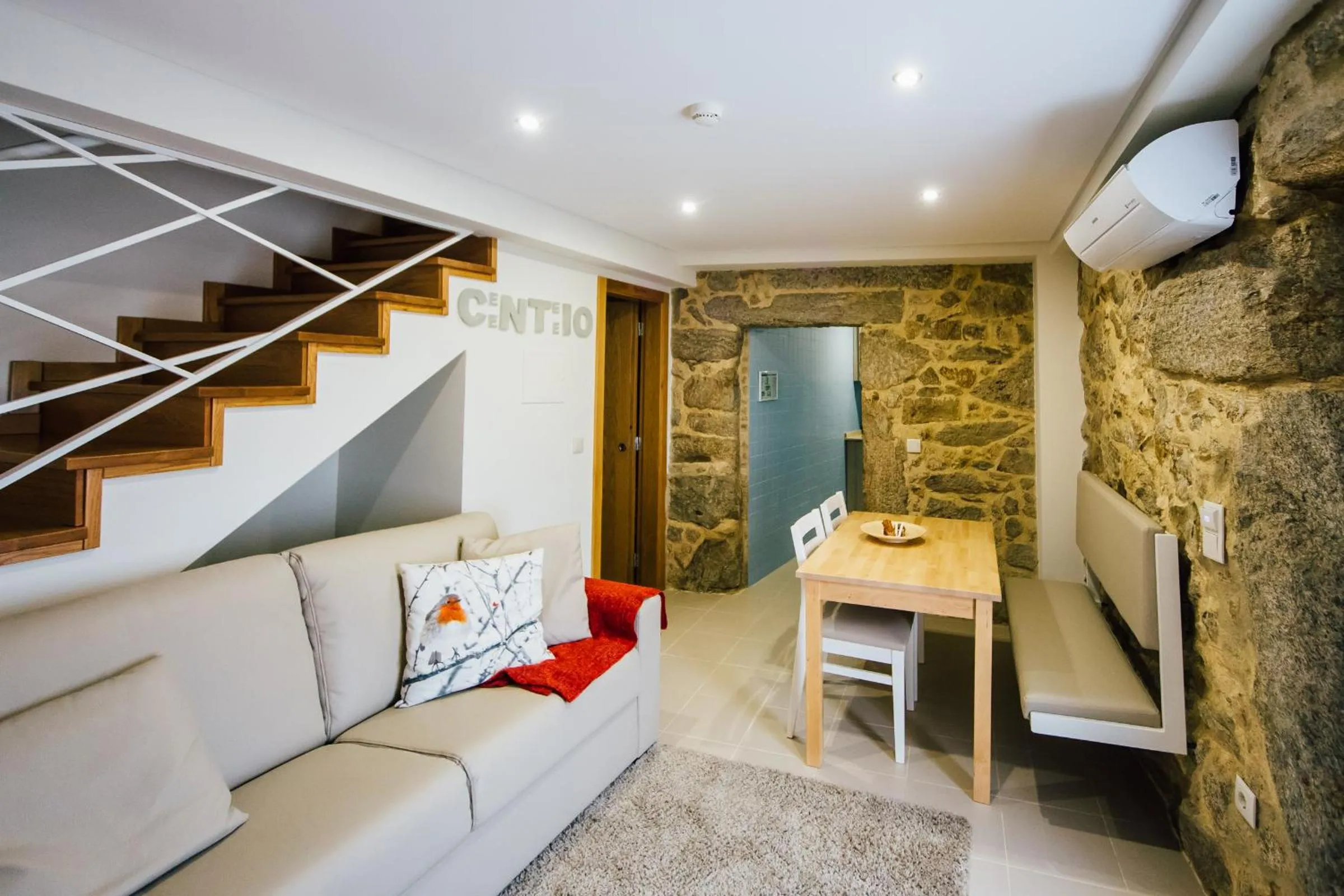 Day in Vougaldeias Casas da Seara