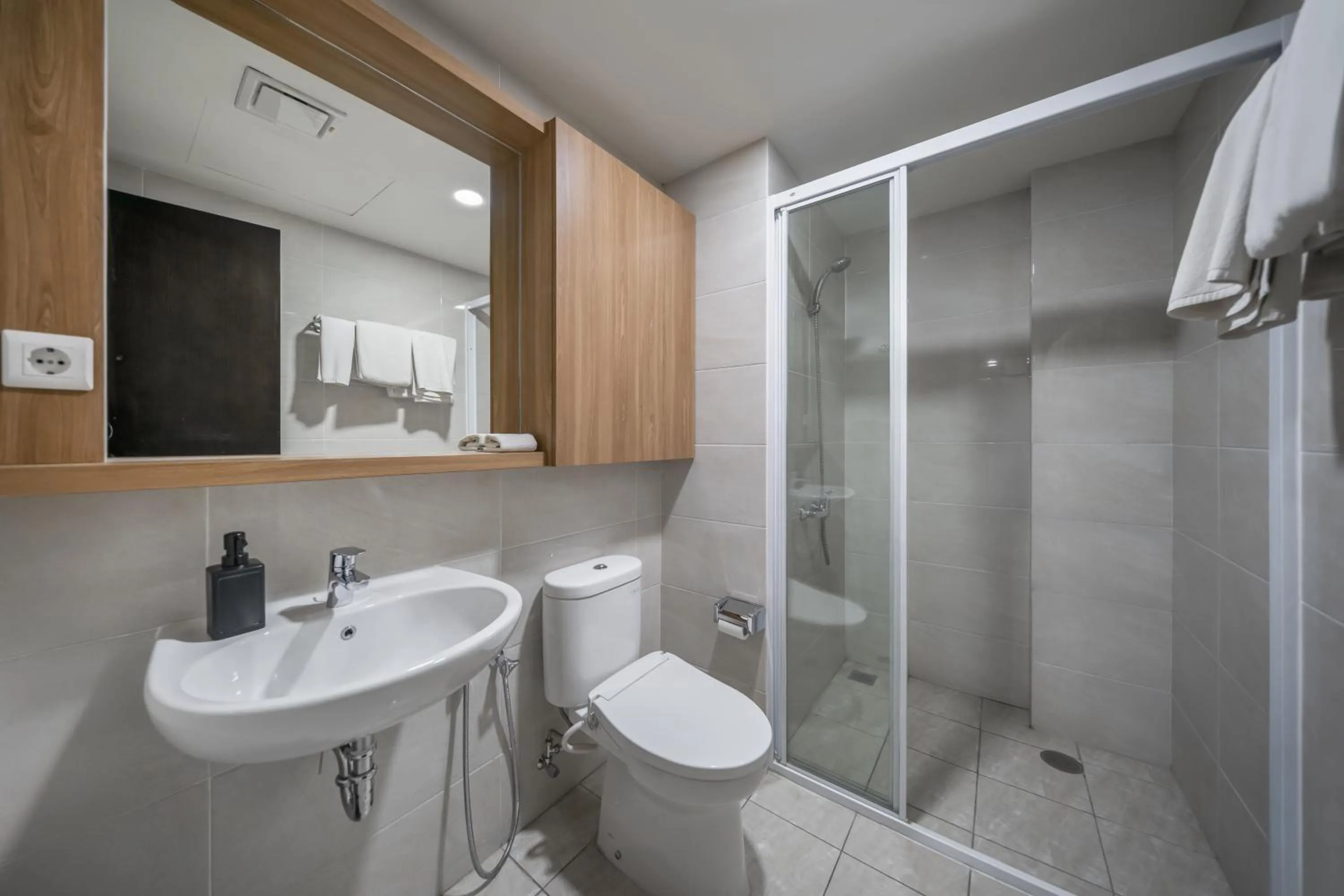 Bathroom in Cove Merakey