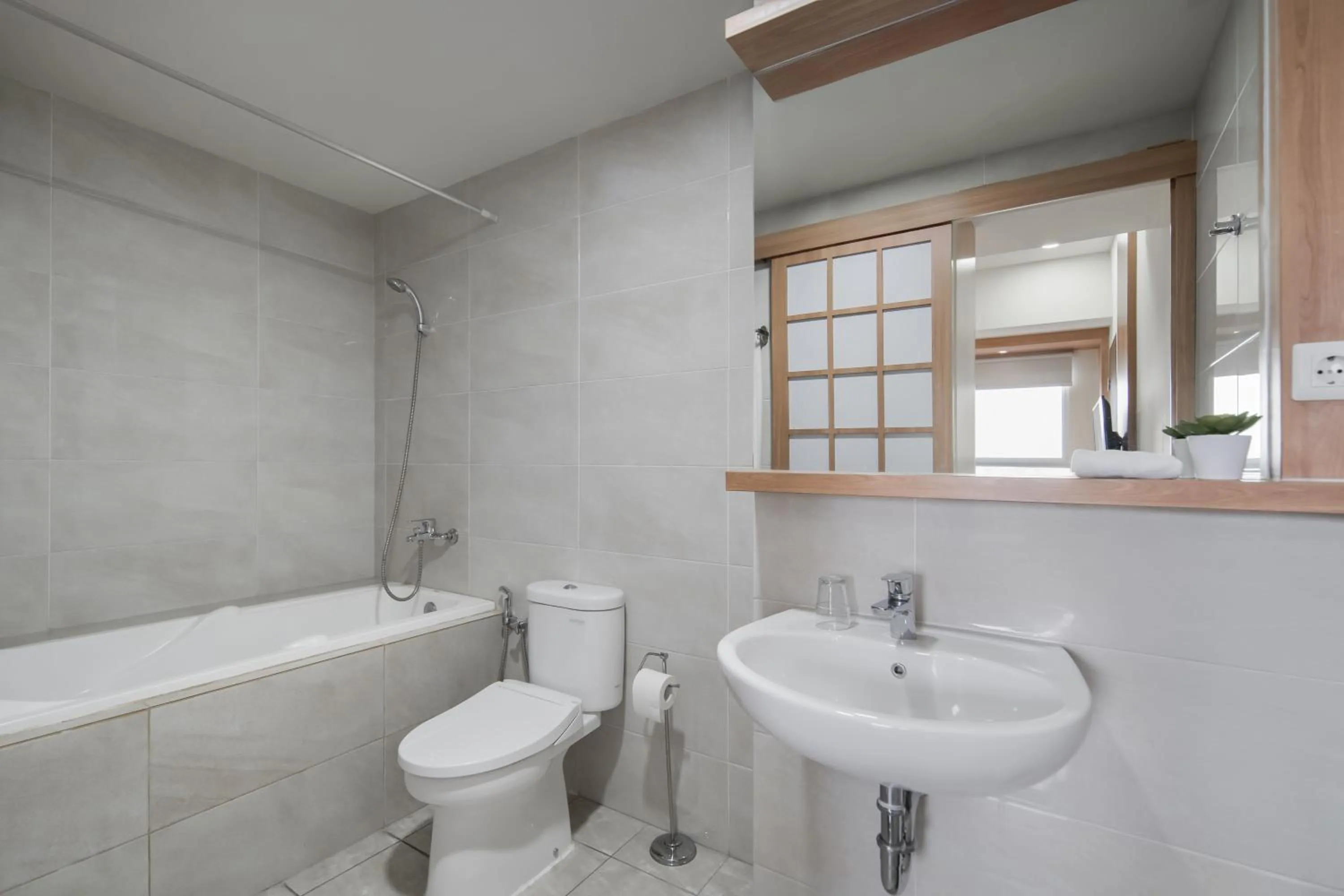 Bathroom in Cove Merakey