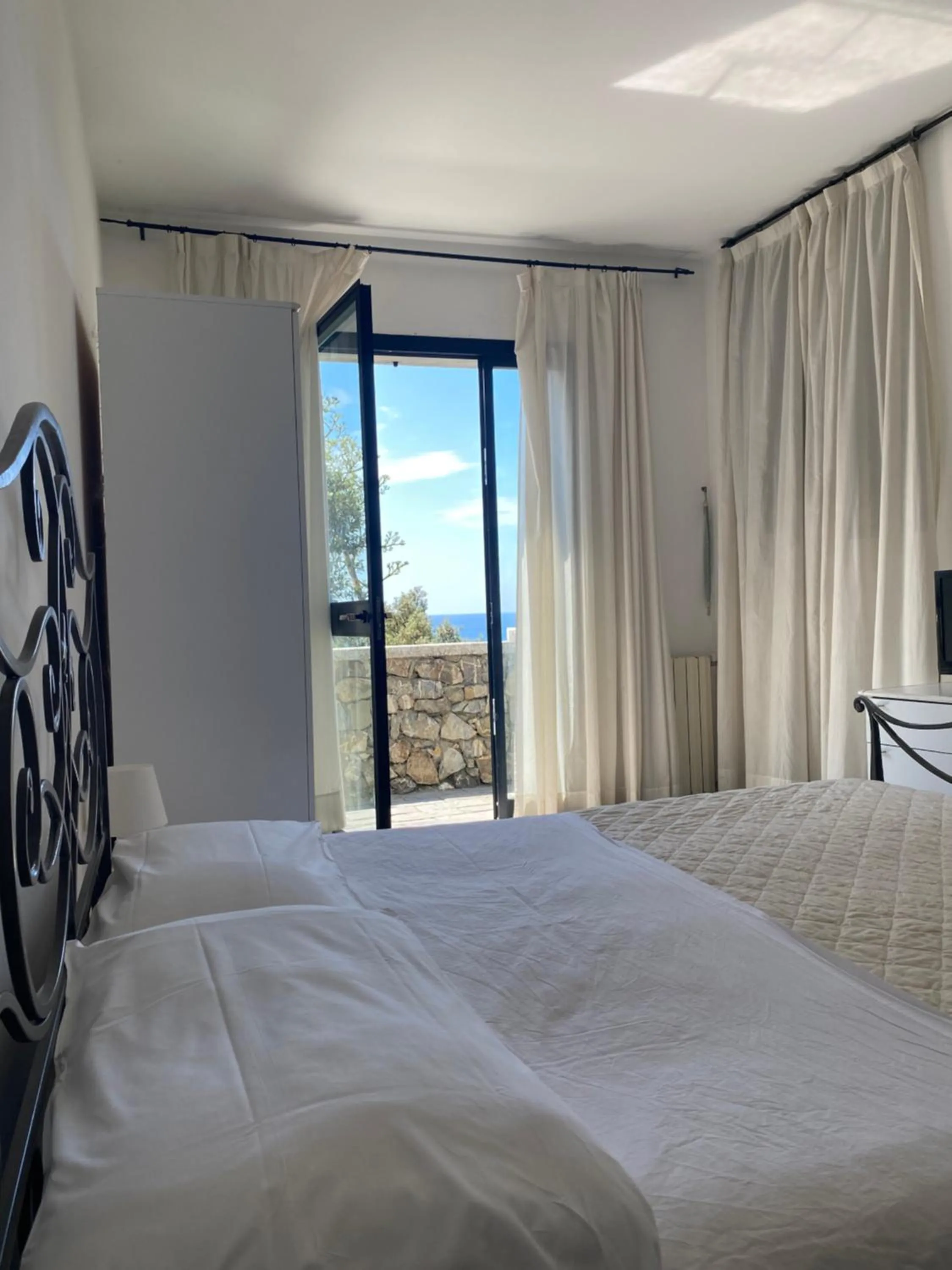 Bed in Hotel Leopold